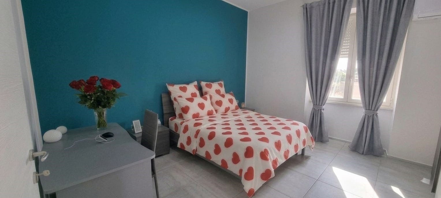 Private room in Via delle Zite, Naples (1733247) room image 10