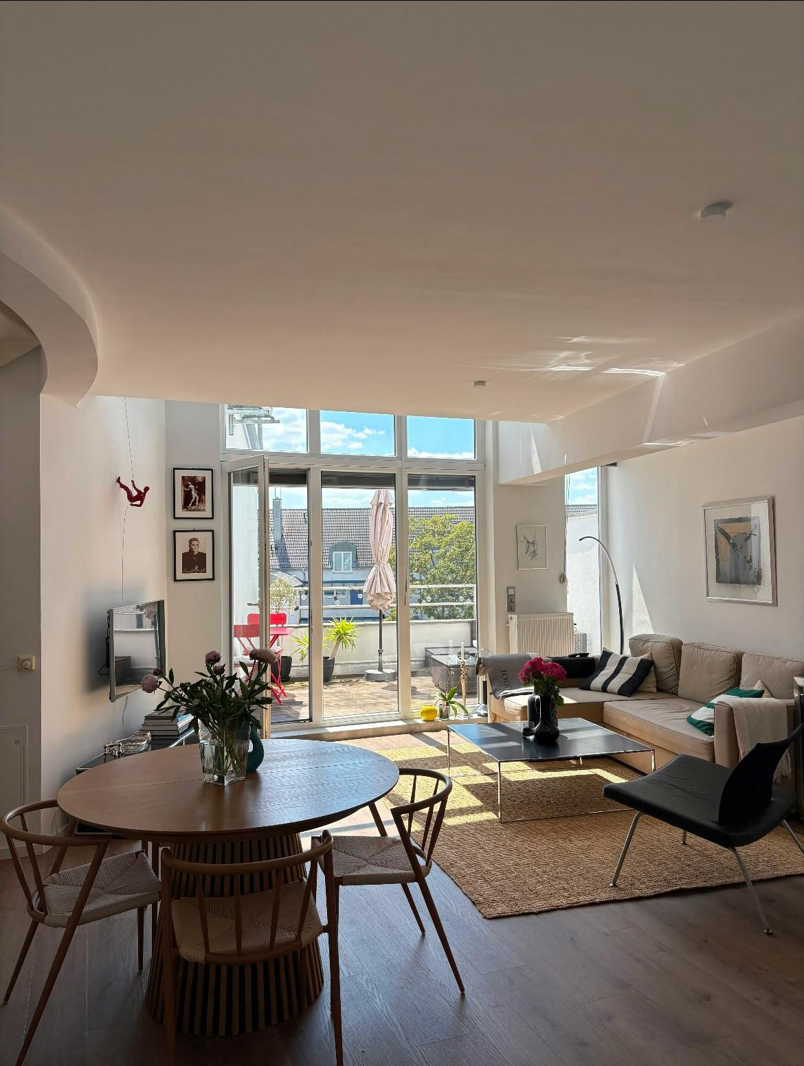 Apartment for rent for €1,950 per month in Frankfurt am Main, Leipziger Straße
