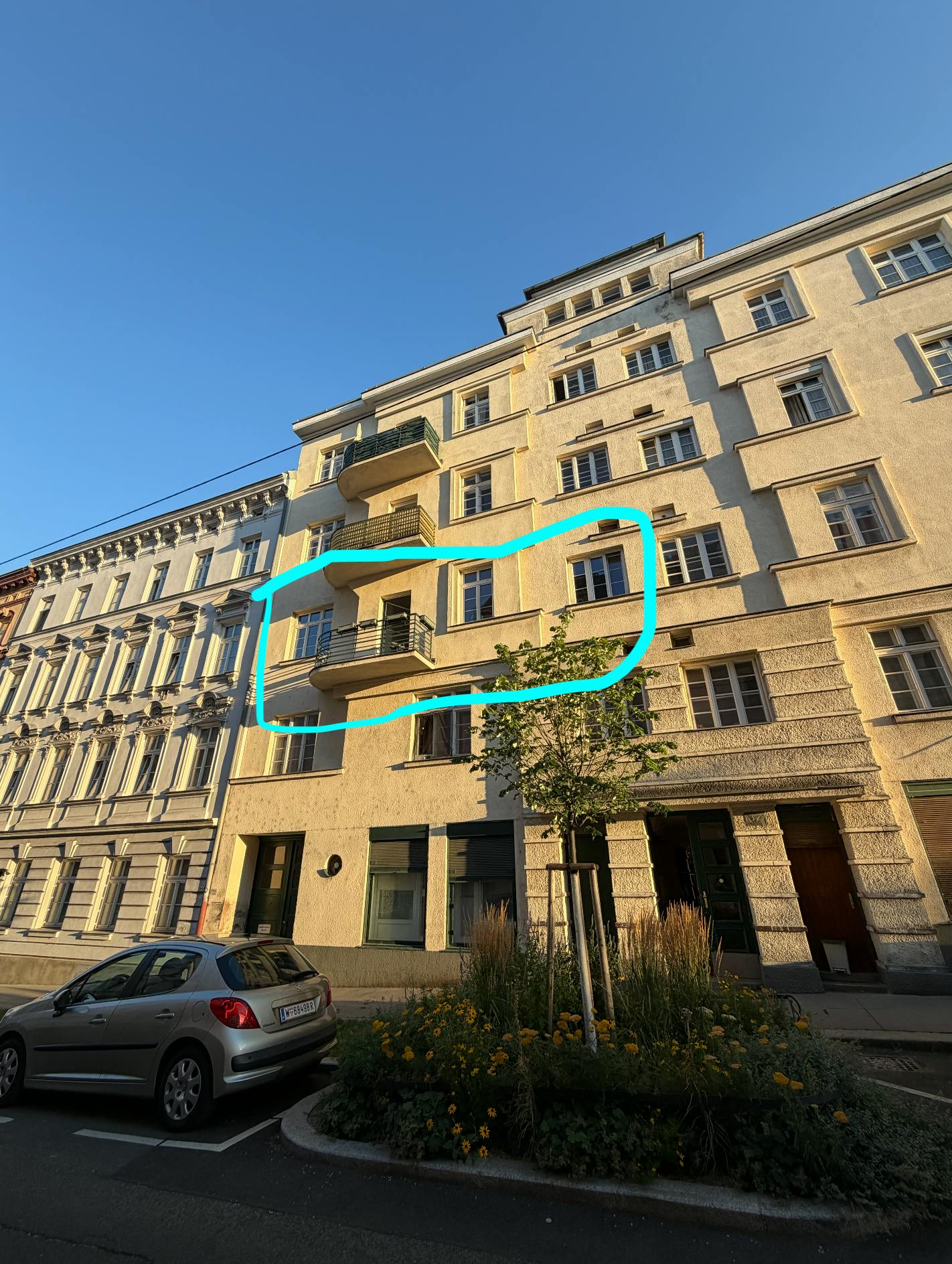 2-Bedroom Apartment in Mariengasse, Vienna (1733317) ROOM 1