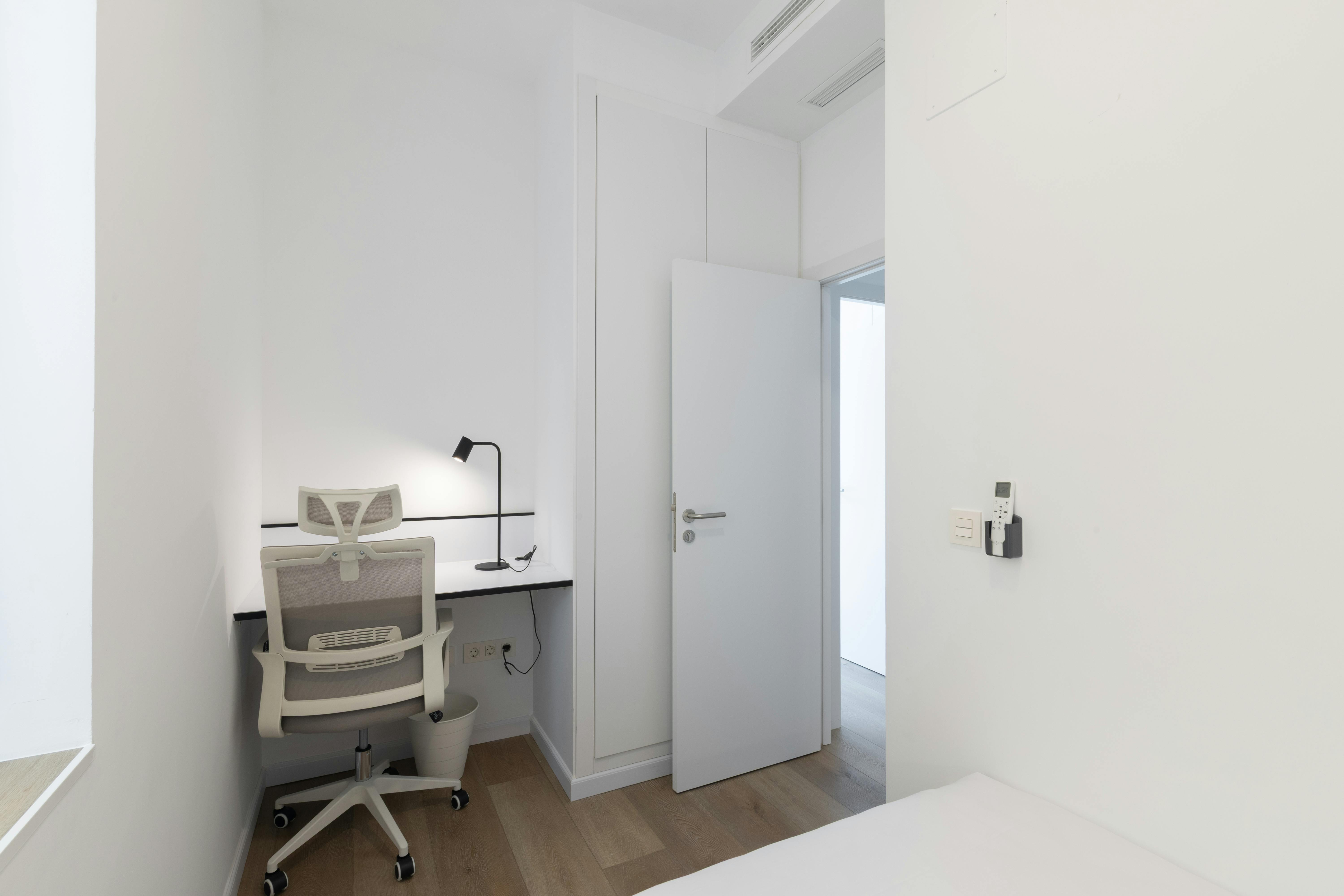 Private room in Plaça de Sant Bult, Valencia (1733487) room image 2