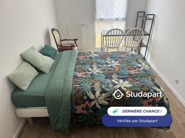 Private room for rent for €470 per month in Évry, Rue de l'Essonne
