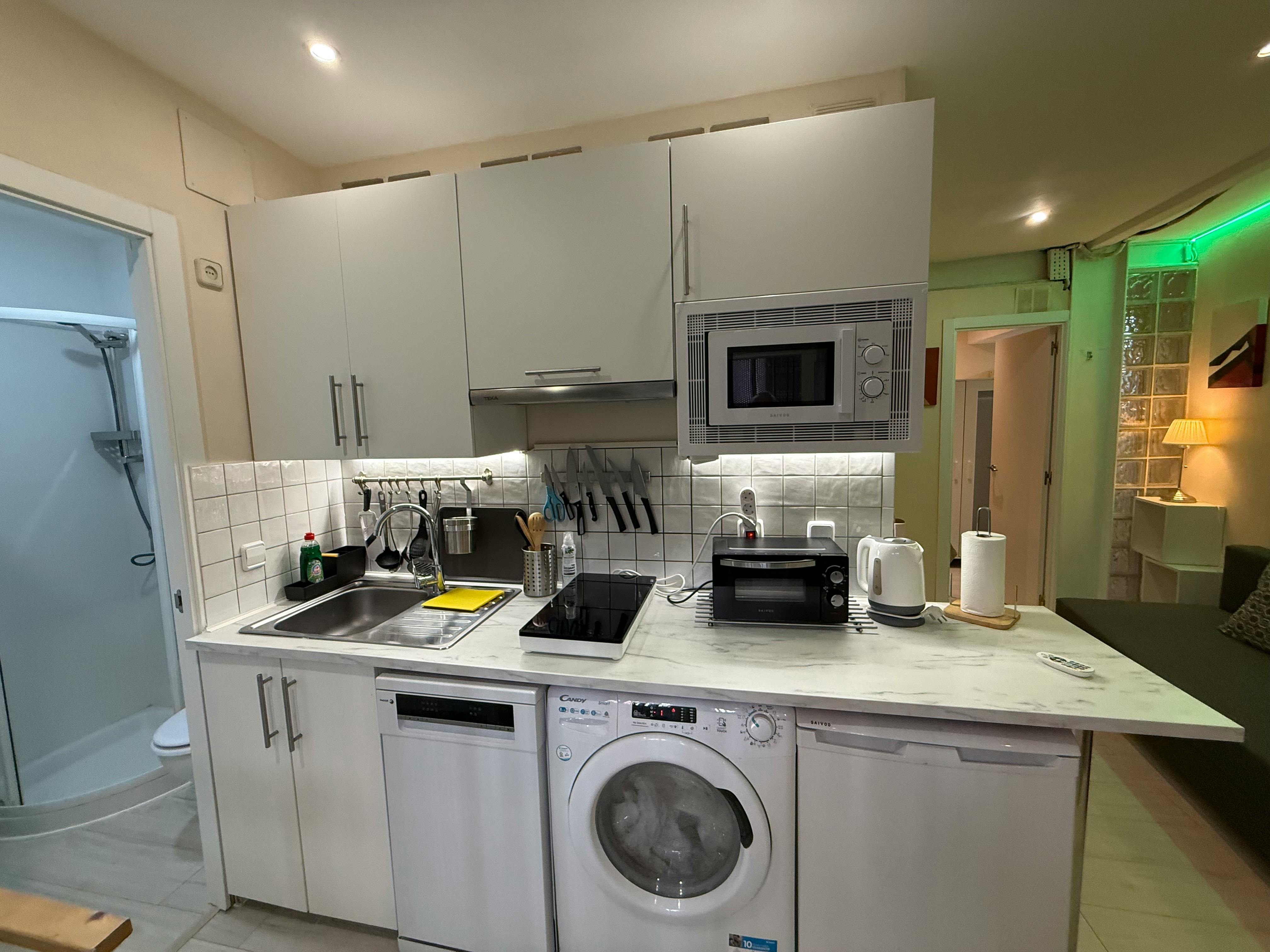 2-Bedroom Apartment in Calle de San Hermenegildo, Madrid (1733546) ROOM 4