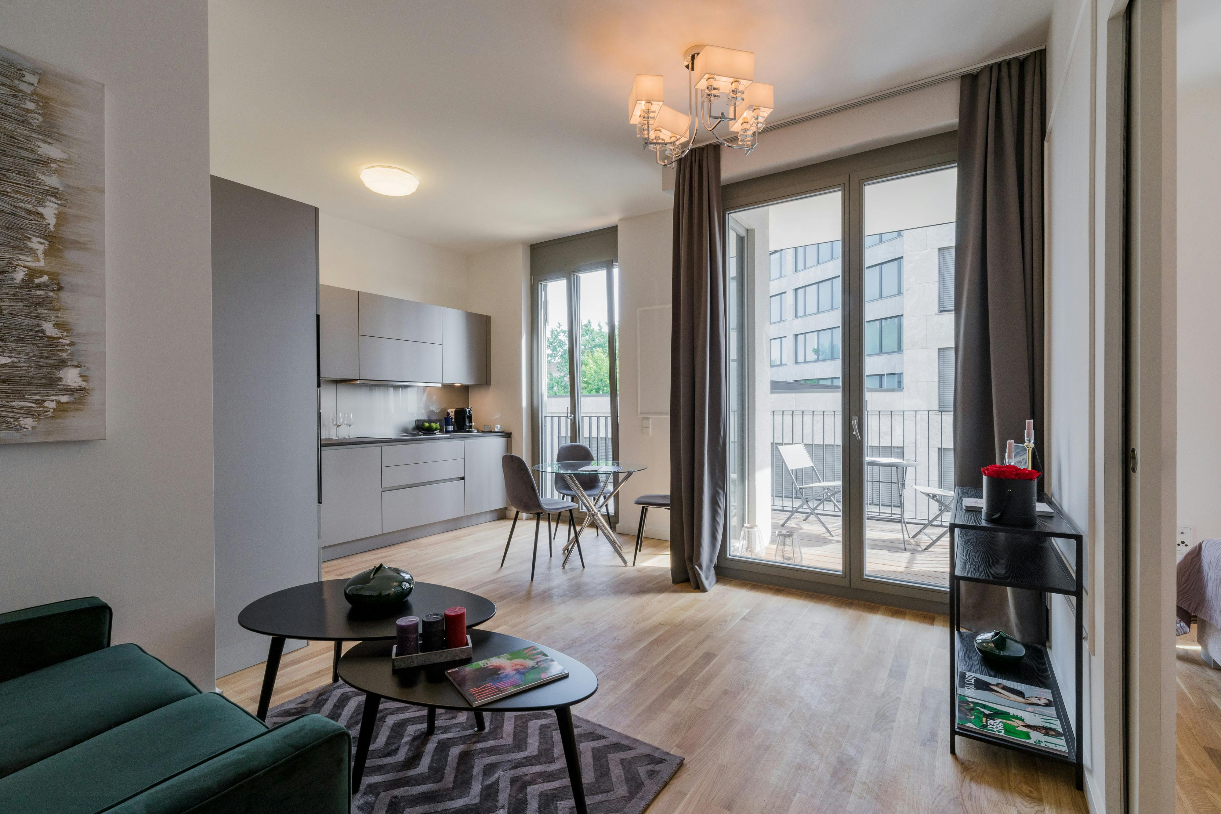Appartement à louer pour 1 700 €/mois à Berlin, Wilhelm-Caspar-Wegely-Platz