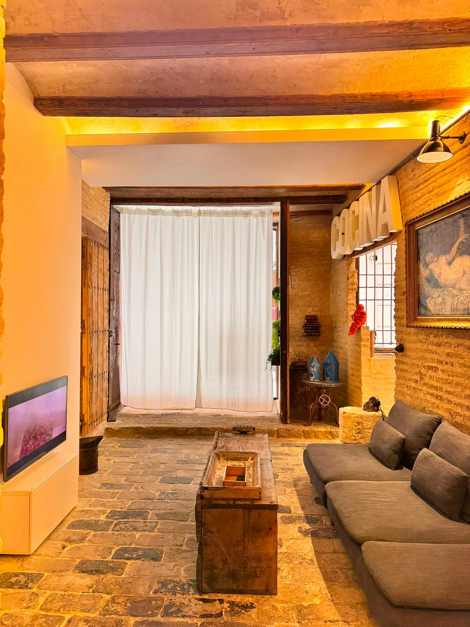 2-Bedroom Apartment in Carrer del Peu de la Creu, Valencia (1733646) ROOM 2