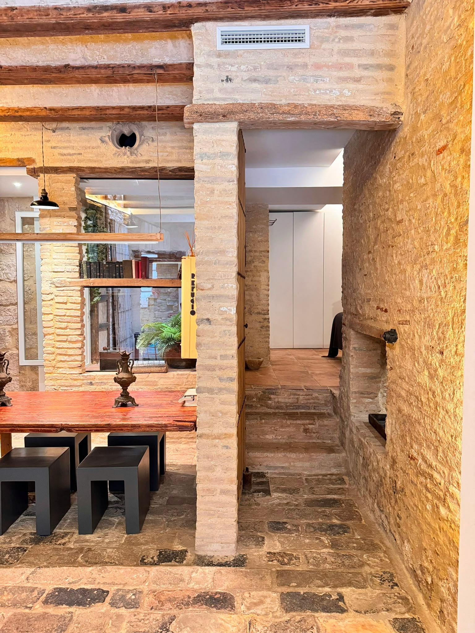 2-Bedroom Apartment in Carrer del Peu de la Creu, Valencia (1733646) ROOM 4