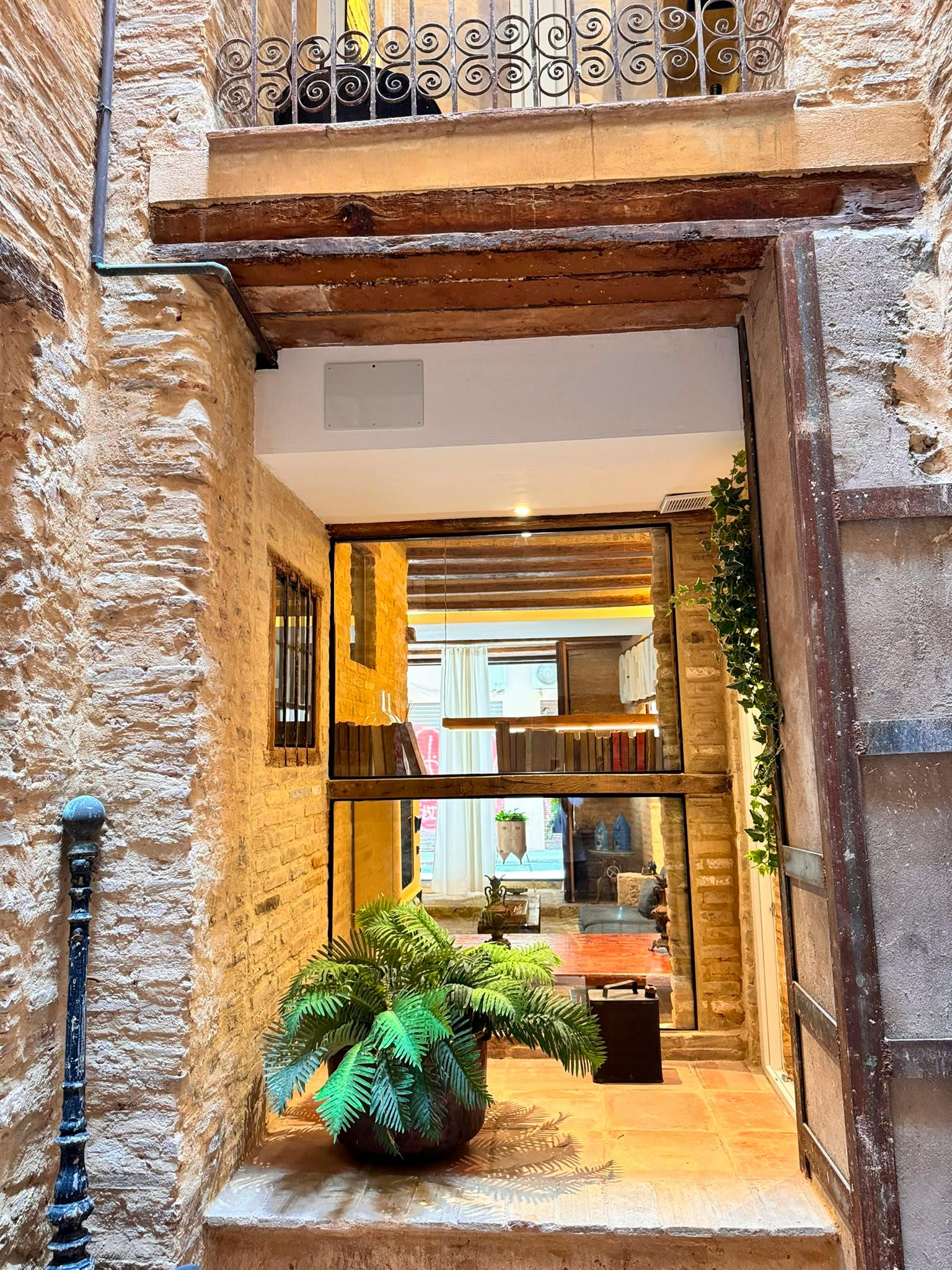 2-Bedroom Apartment in Carrer del Peu de la Creu, Valencia (1733646) room image 10