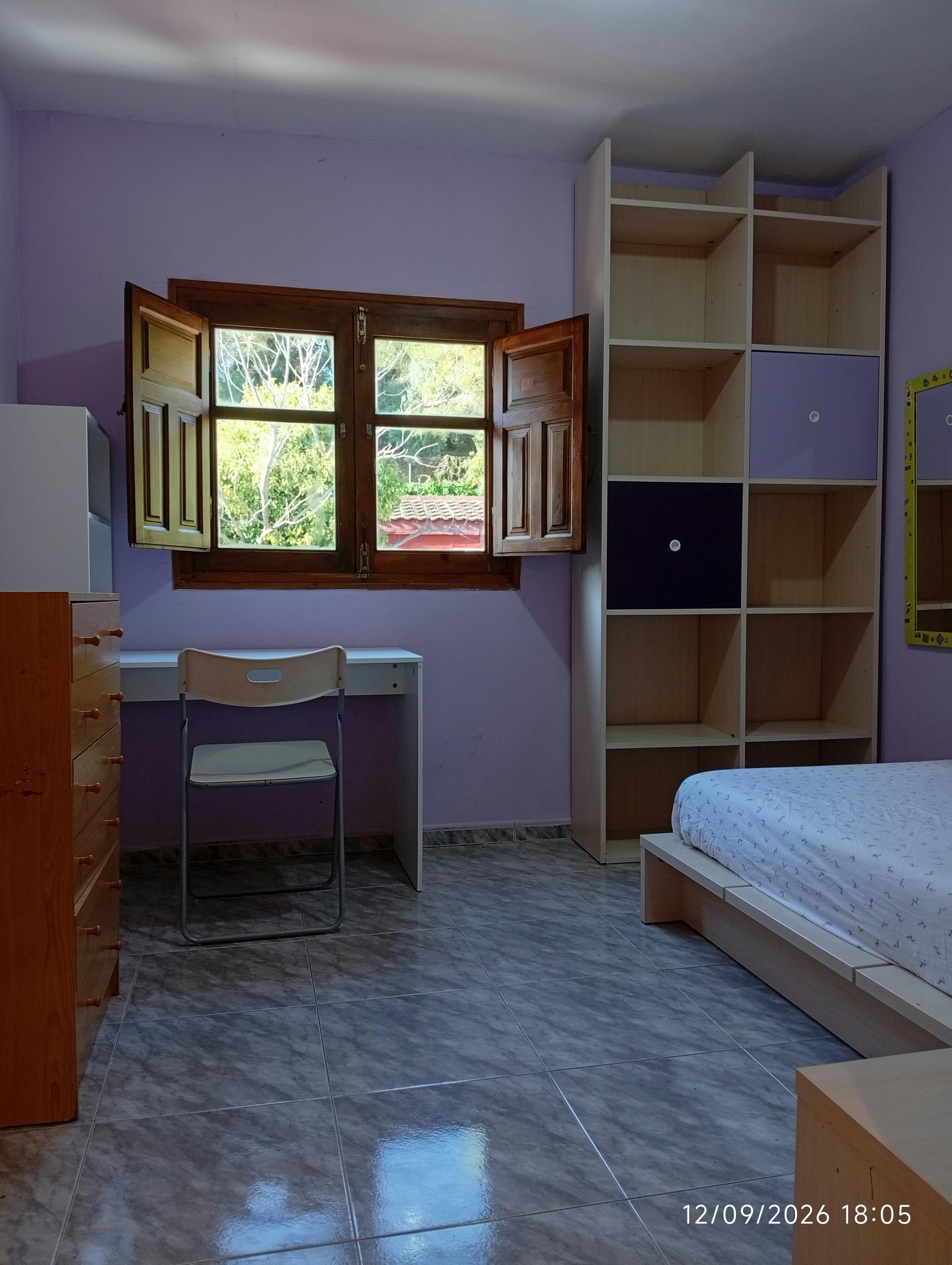 Privat rum att hyra för 340 € i månaden i Tarragona, Carrer de la Rotllana