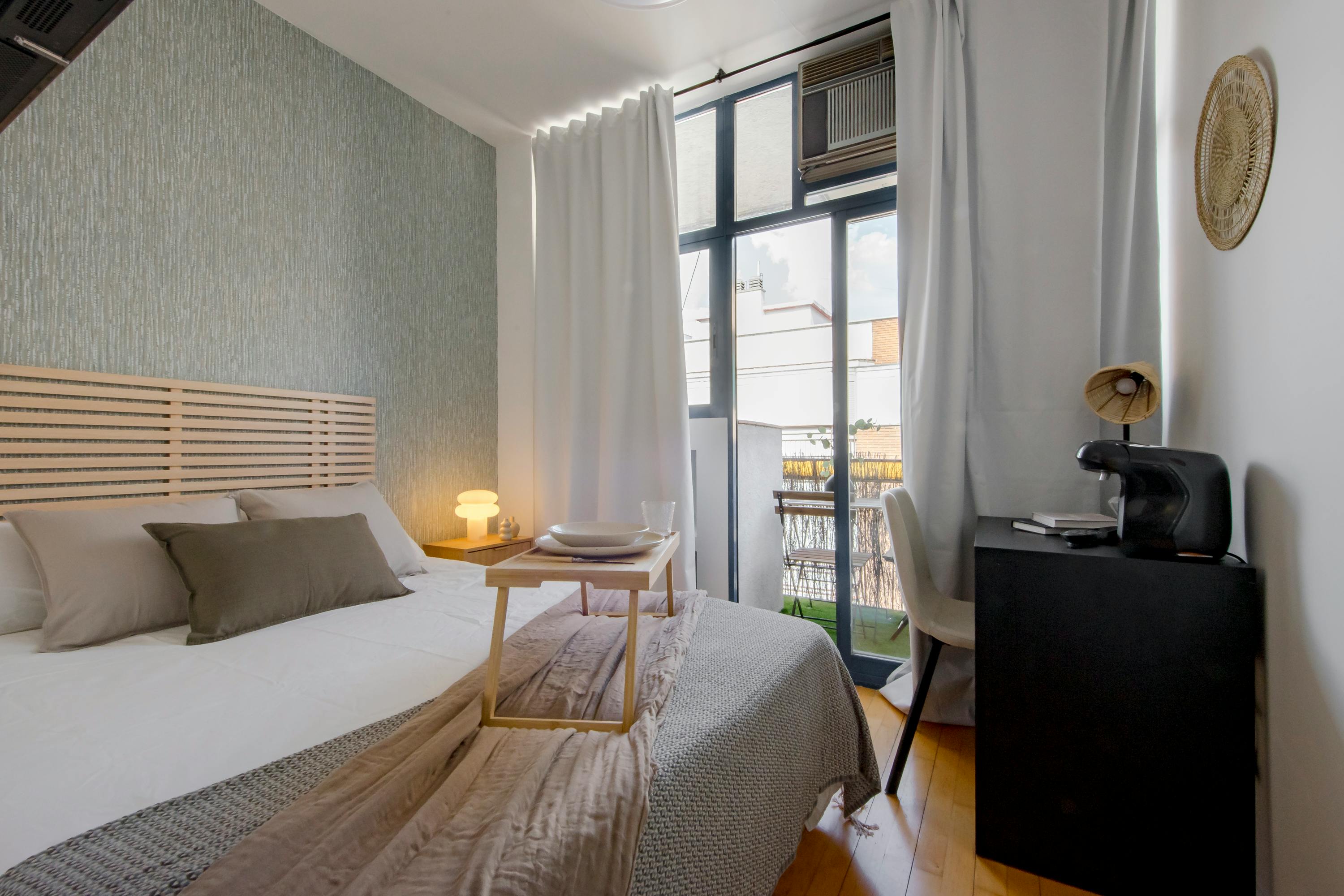 Private room in Calle de Palafox, Madrid (1733672) ROOM 1