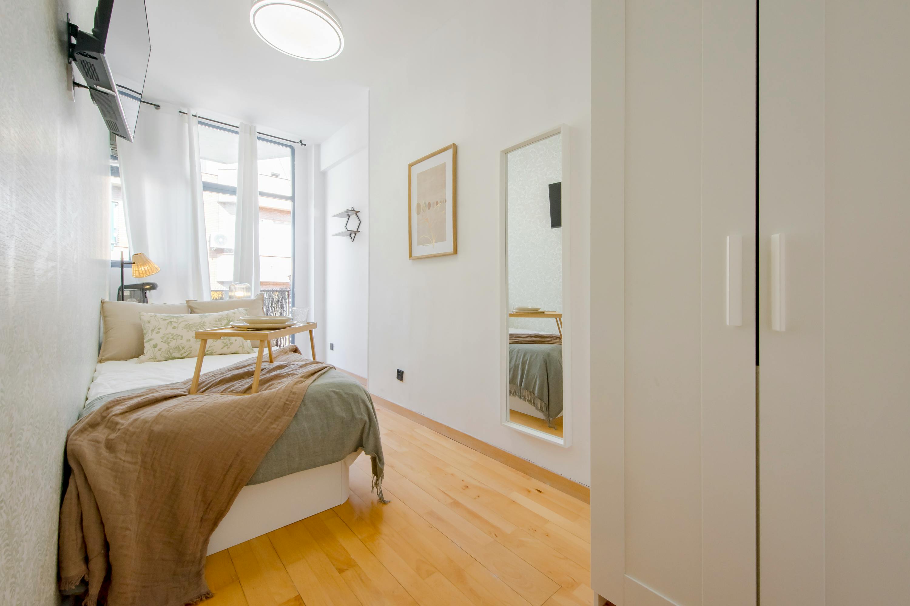 Private room in Calle de Palafox, Madrid (1733677) room image 1
