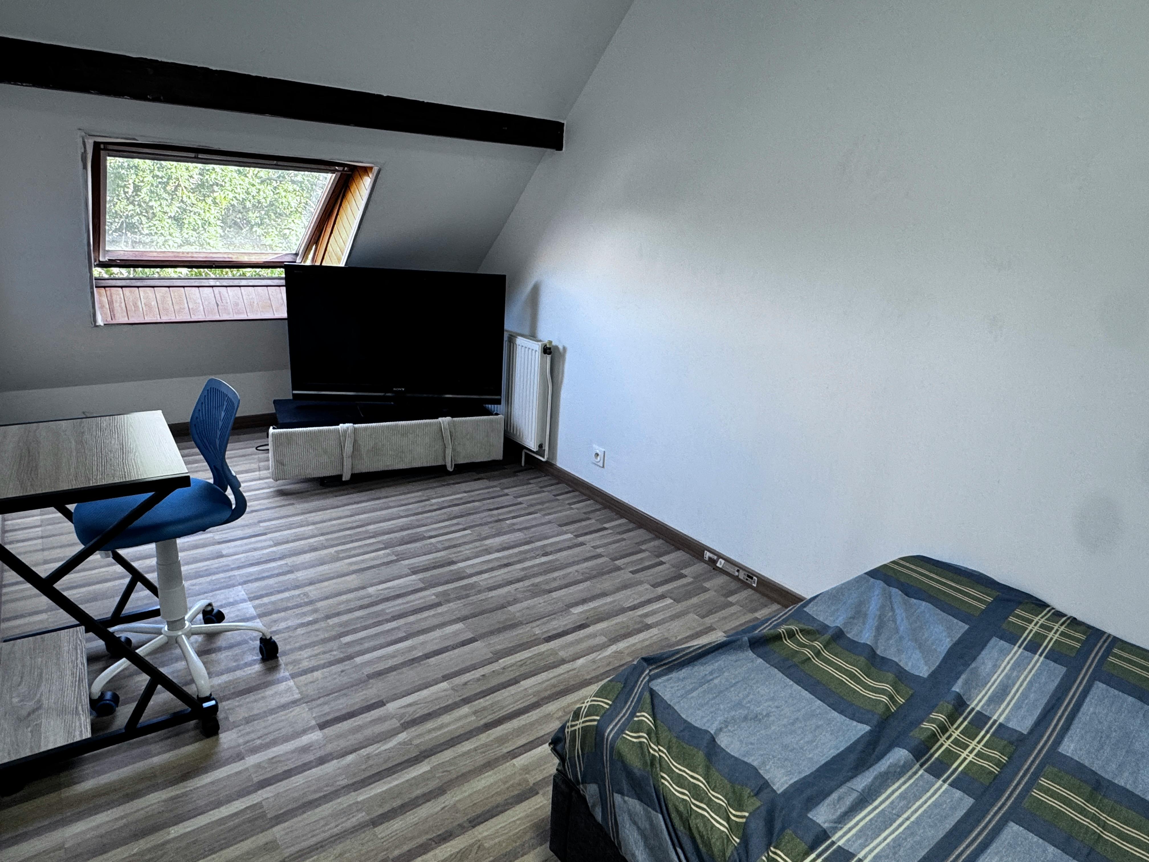 2-Bedroom Apartment in Allée Claude Debussy, Bondy (1733719) room image 8