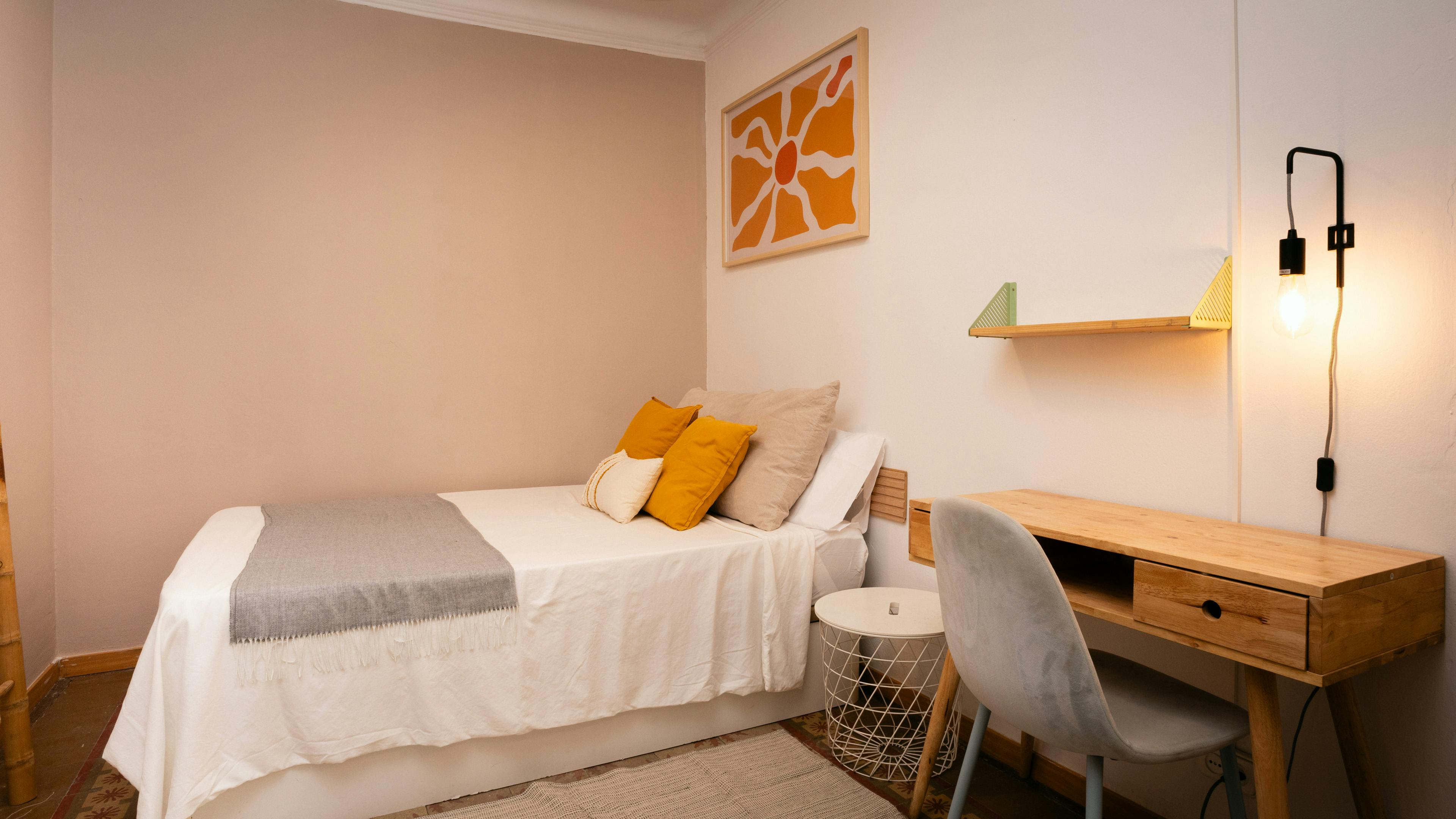 Carrer de Santa Anna, Barcelona preview