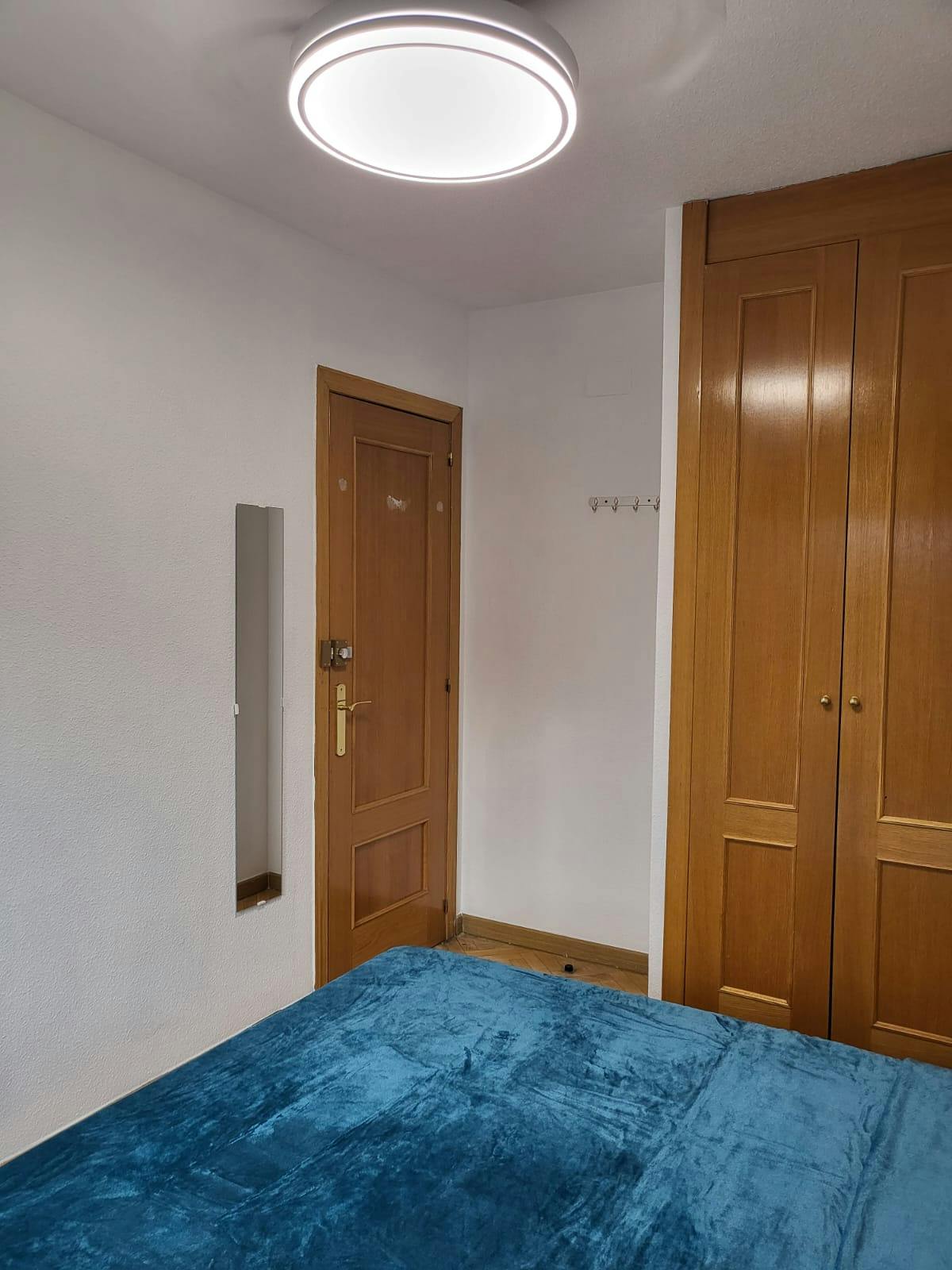 Private room in Calle de Eduardo Barreiros, Madrid (1733784) room image 2
