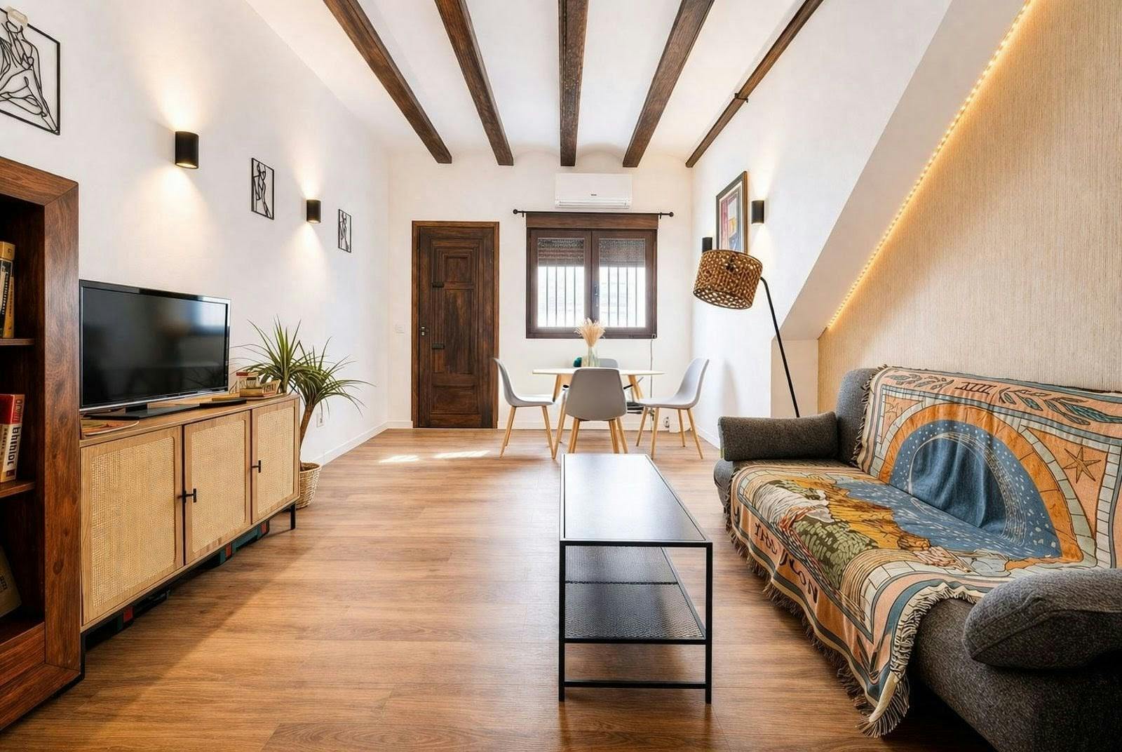 1-Bedroom Apartment in Carrer de la Reina, Valencia (1733915) ROOM 4