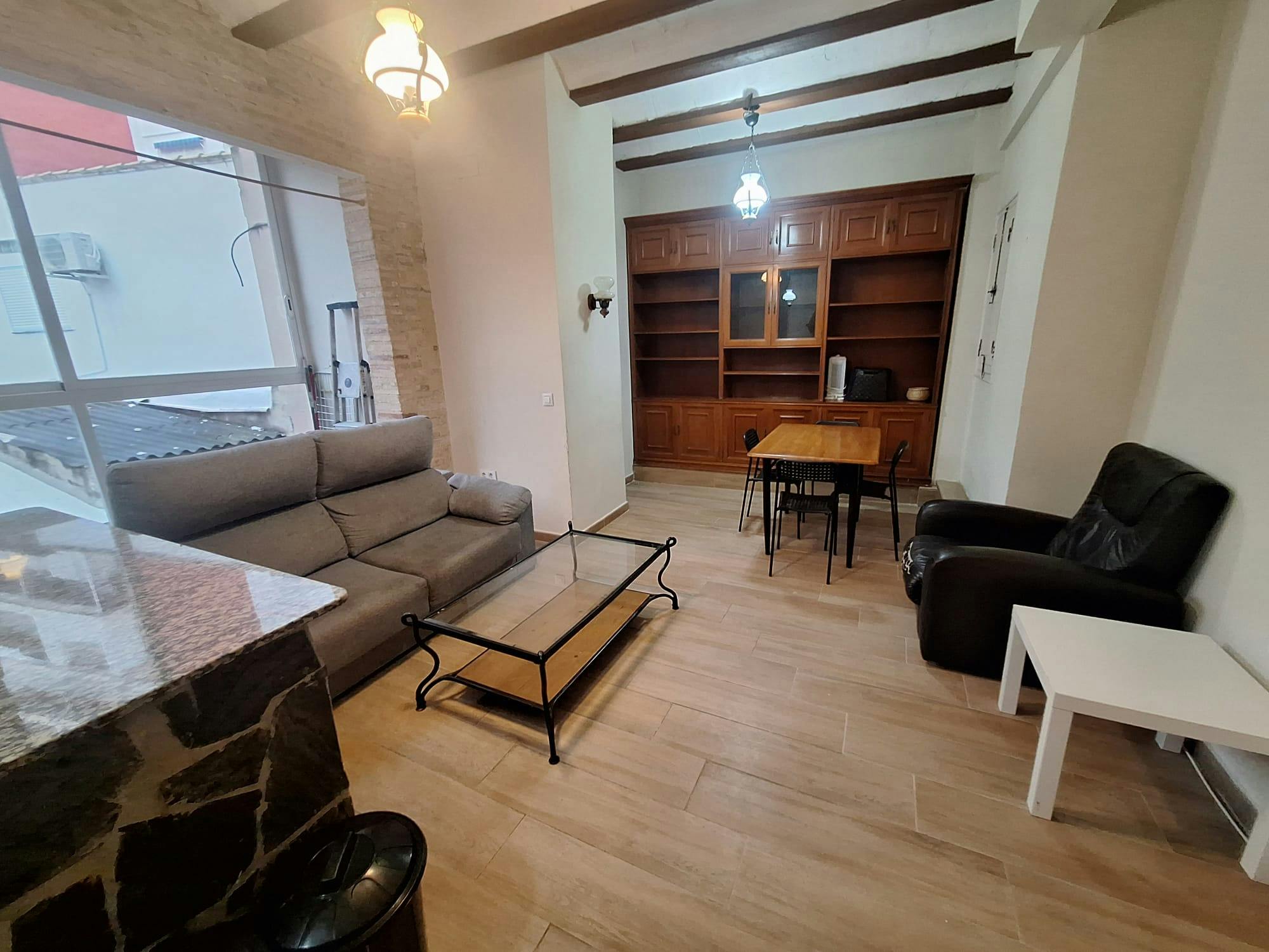 3-Bedroom Apartment in Carrer d'Àngel Guimerà, Valencia (1733957) ROOM 1
