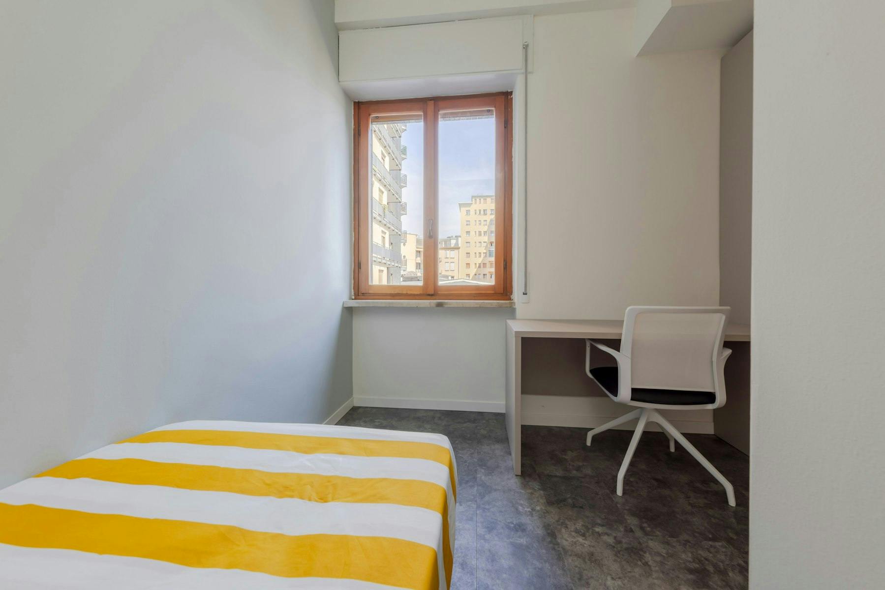 Habitación privada en alquiler por 330 € al mes en Brescia, Via Giulio Togni