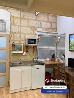 Private room for rent on Rue de Lalande, Bordeaux - Vue 3