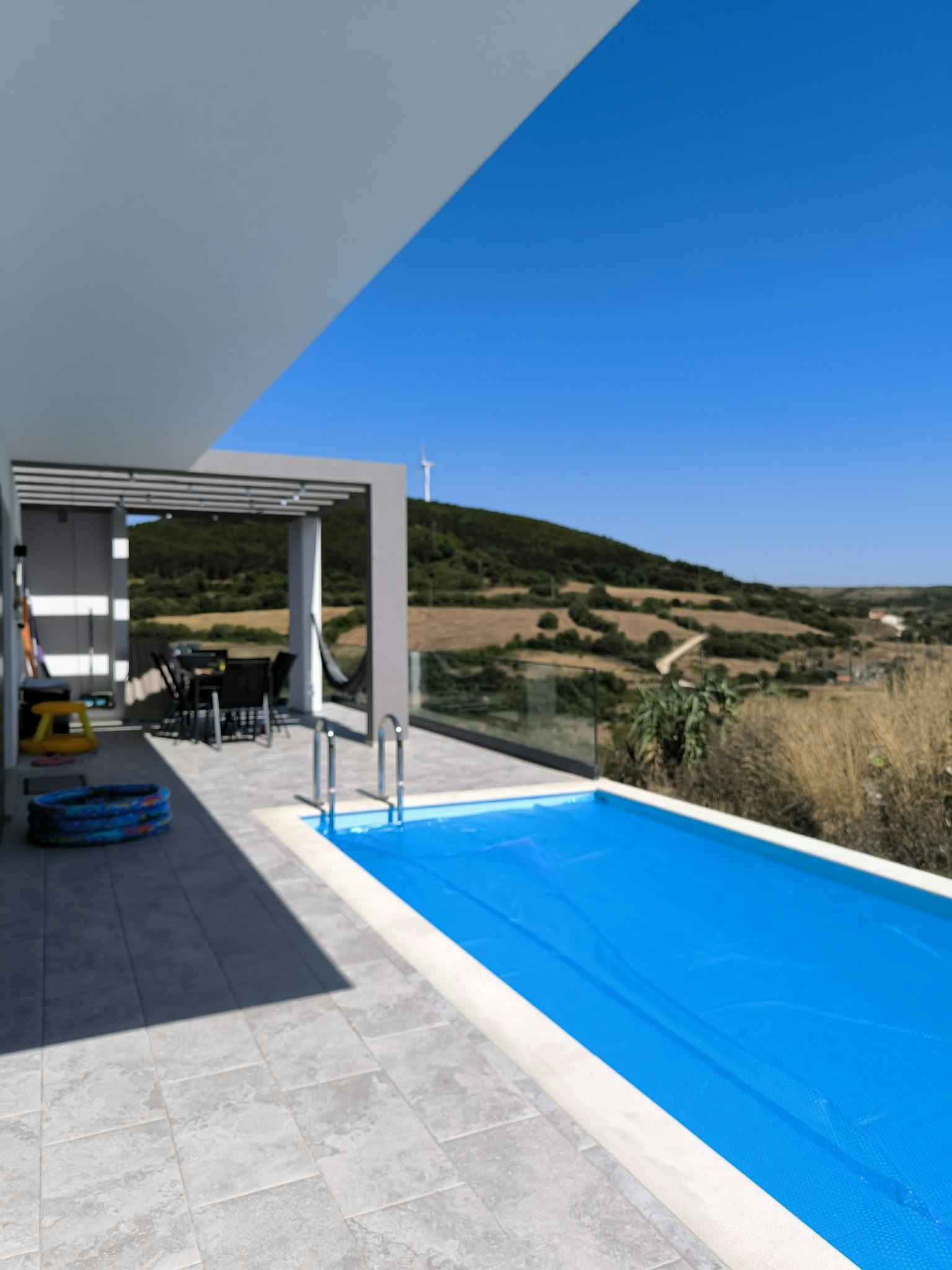 House for rent for €2,500 per month in Igreja Nova, Estrada de Casal Marreiros