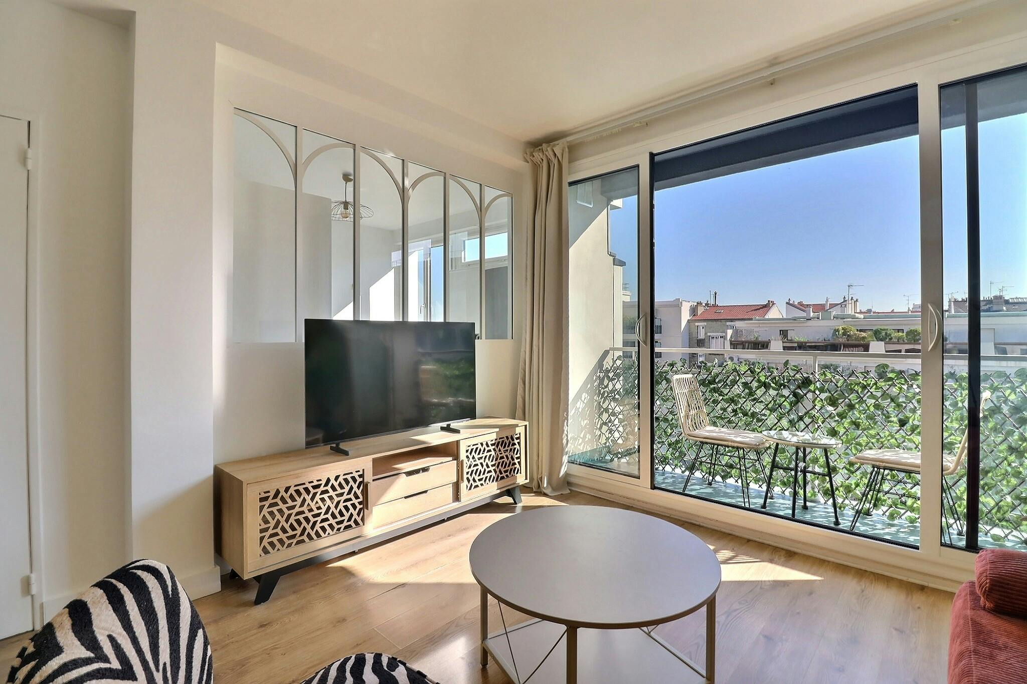1-Bedroom Apartment in Rue de Villiers, Levallois-Perret (1734052) ROOM 2