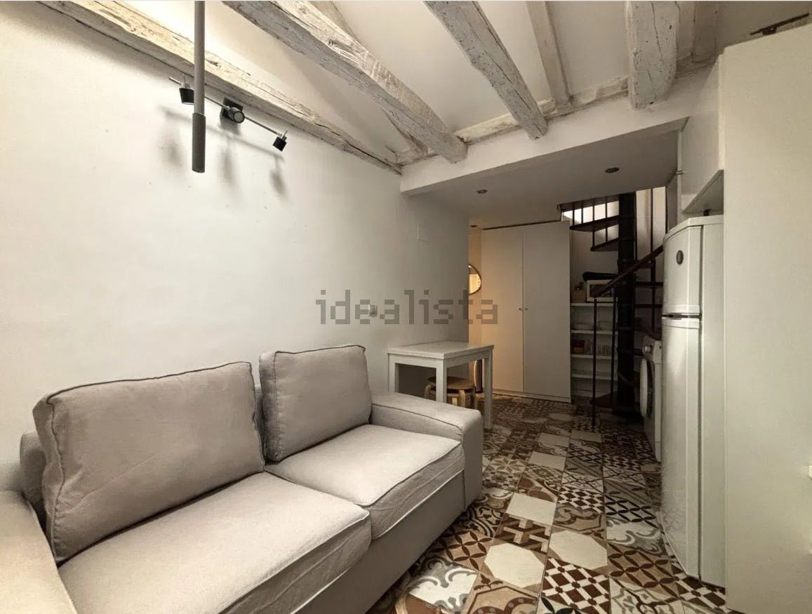 1-Bedroom Apartment in Calle de la Palma, Madrid (1734065) ROOM 3