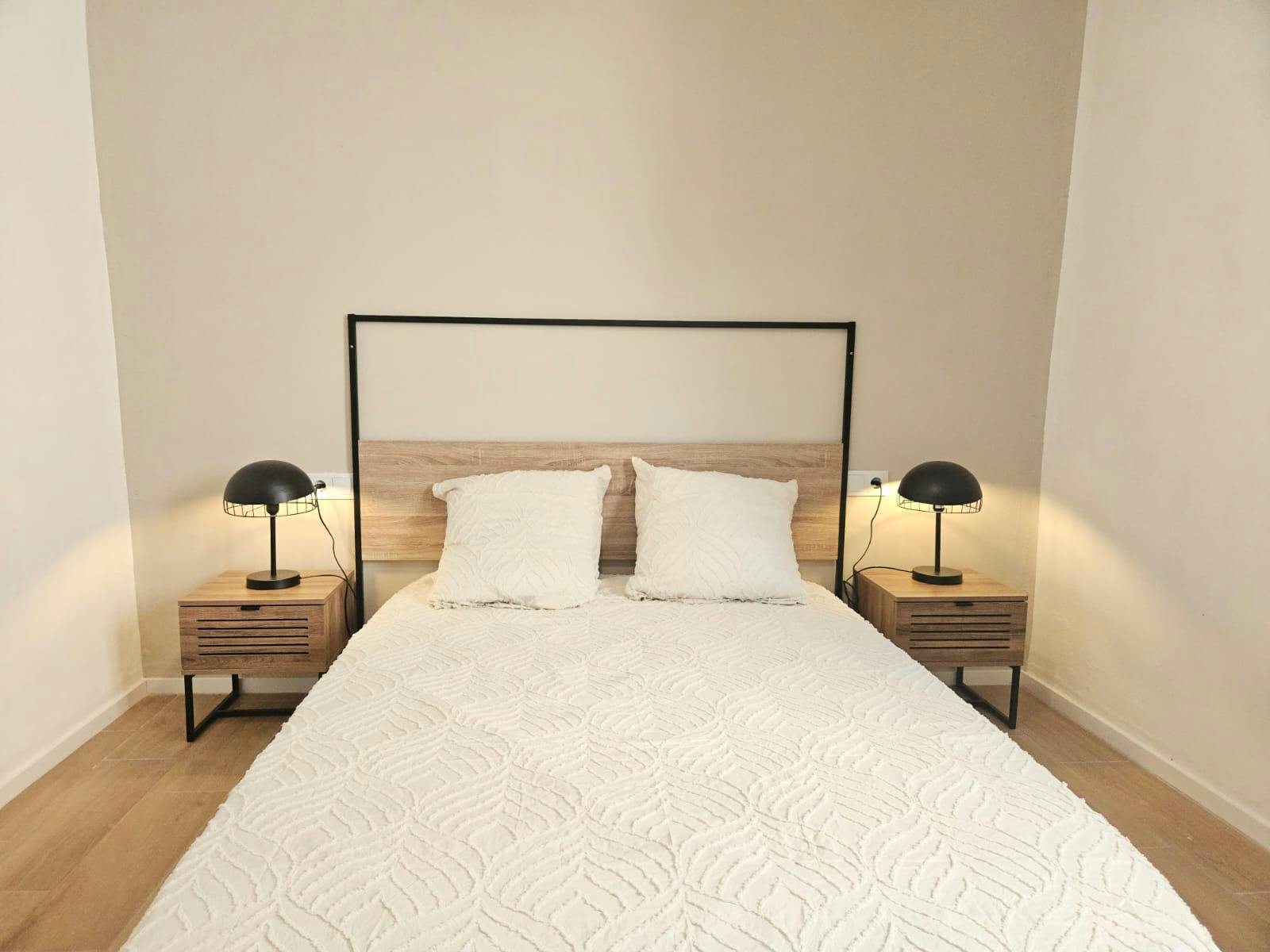 2-Bedroom Apartment in Calle Mora de Rubielos, Valencia (1734076) ROOM 3