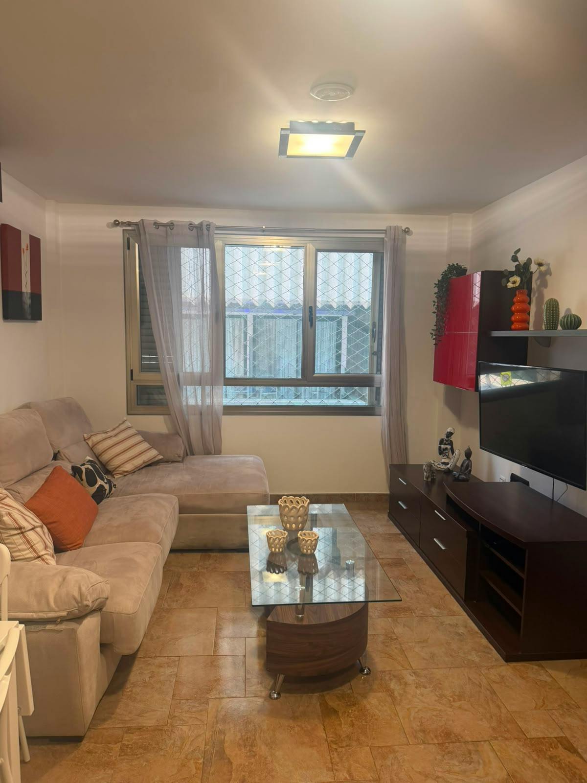 Apartment for rent for €1,100 per month in Las Palmas de Gran Canaria, Calle Tomás Miller