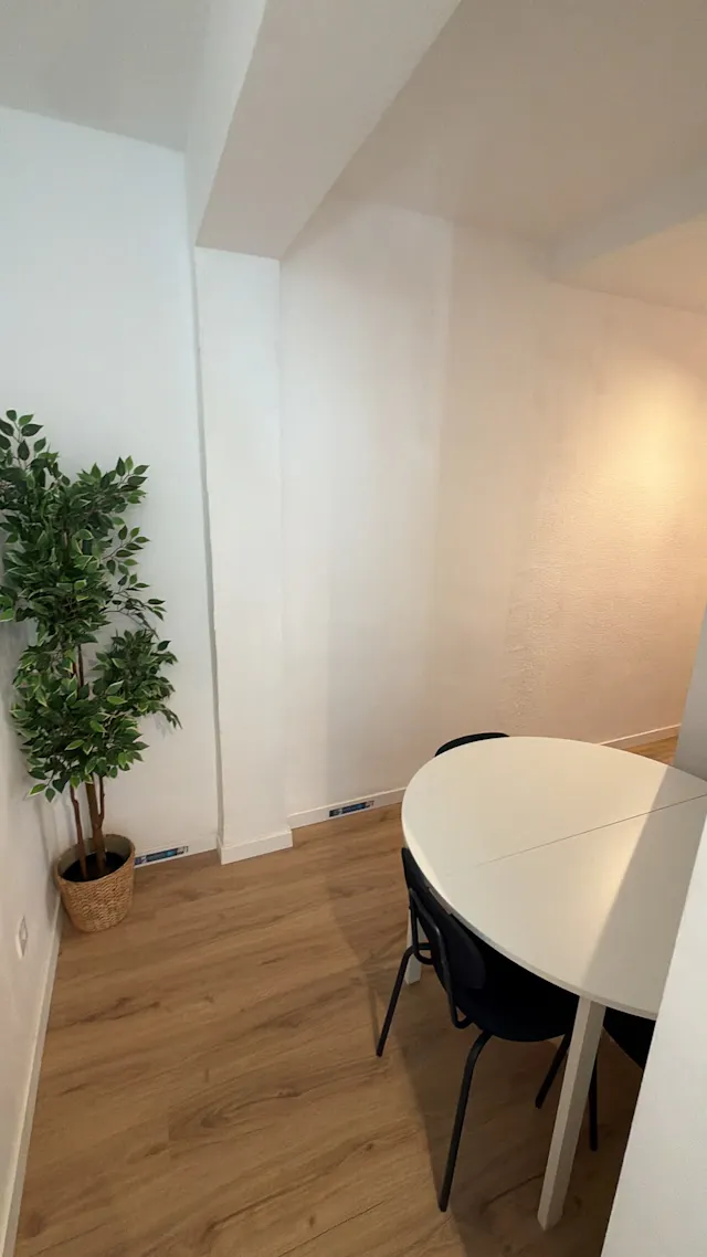 Private room in Calle Hércules, Alicante (1734257) room image 6