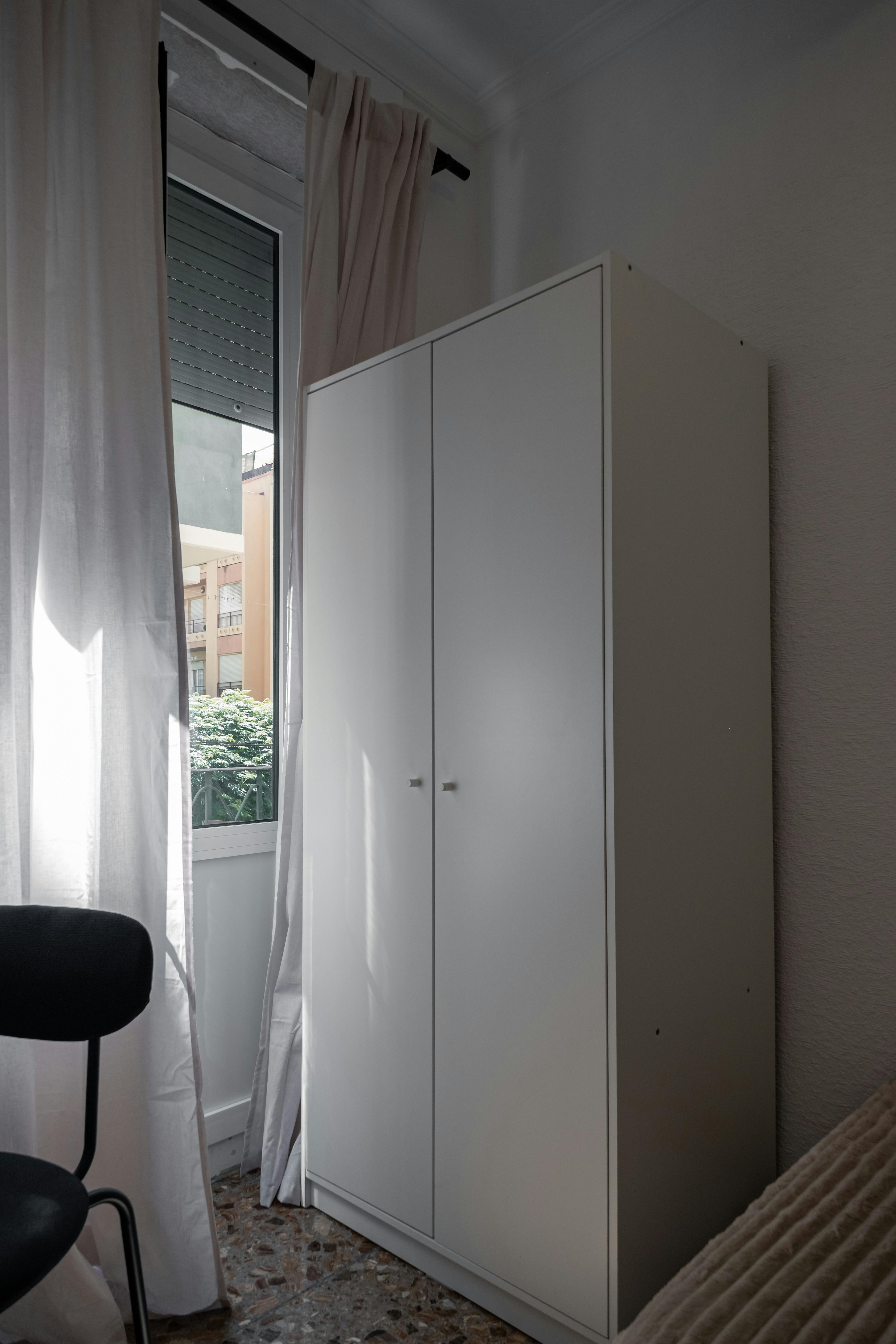 Private room in Calle Poeta Zorrilla, Alicante (1734343) room image 1