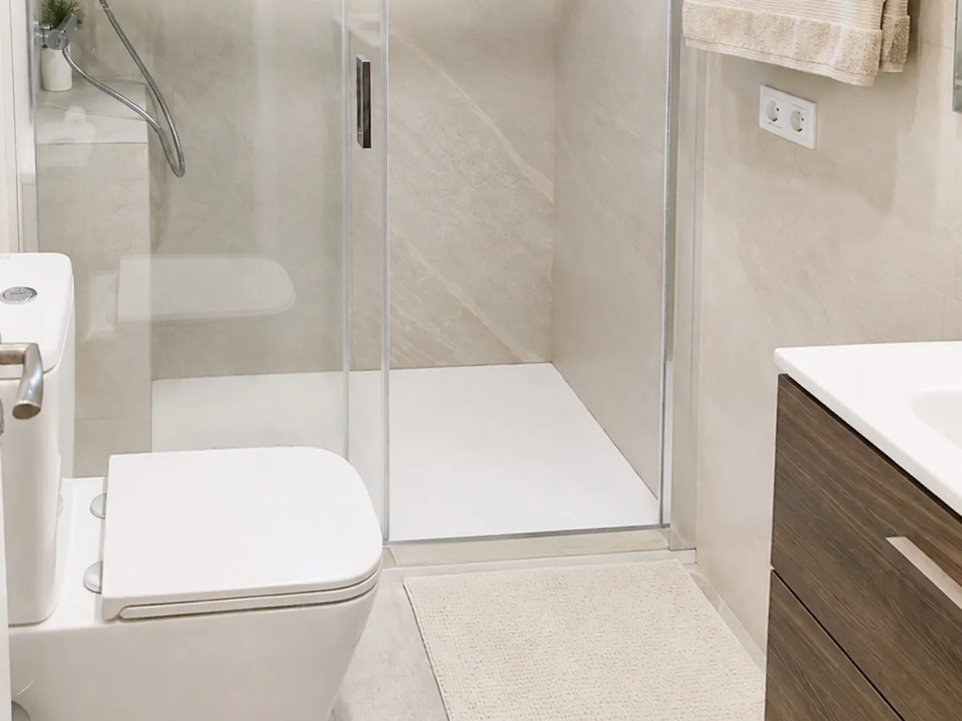 2-Bedroom Apartment in Paseo de los Pontones, Madrid (1734356) ROOM 4