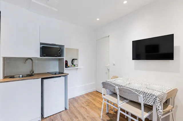 1-Bedroom Apartment in Rue Toffier Decaux, Pantin (1734373) room image 1