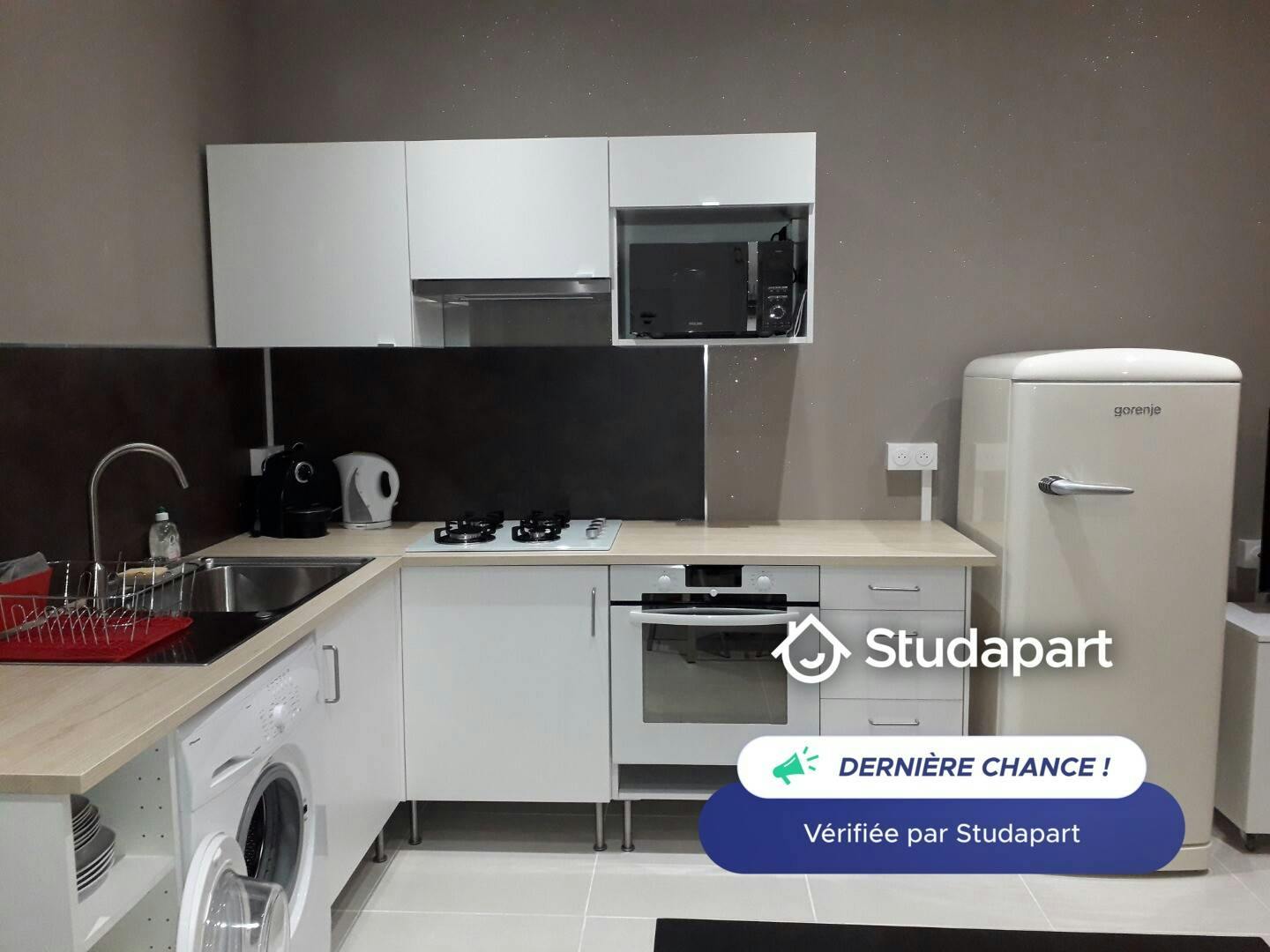 Haus zu mieten für 745 € pro Monat in Les Pennes-Mirabeau, Boulevard Claude Debussy