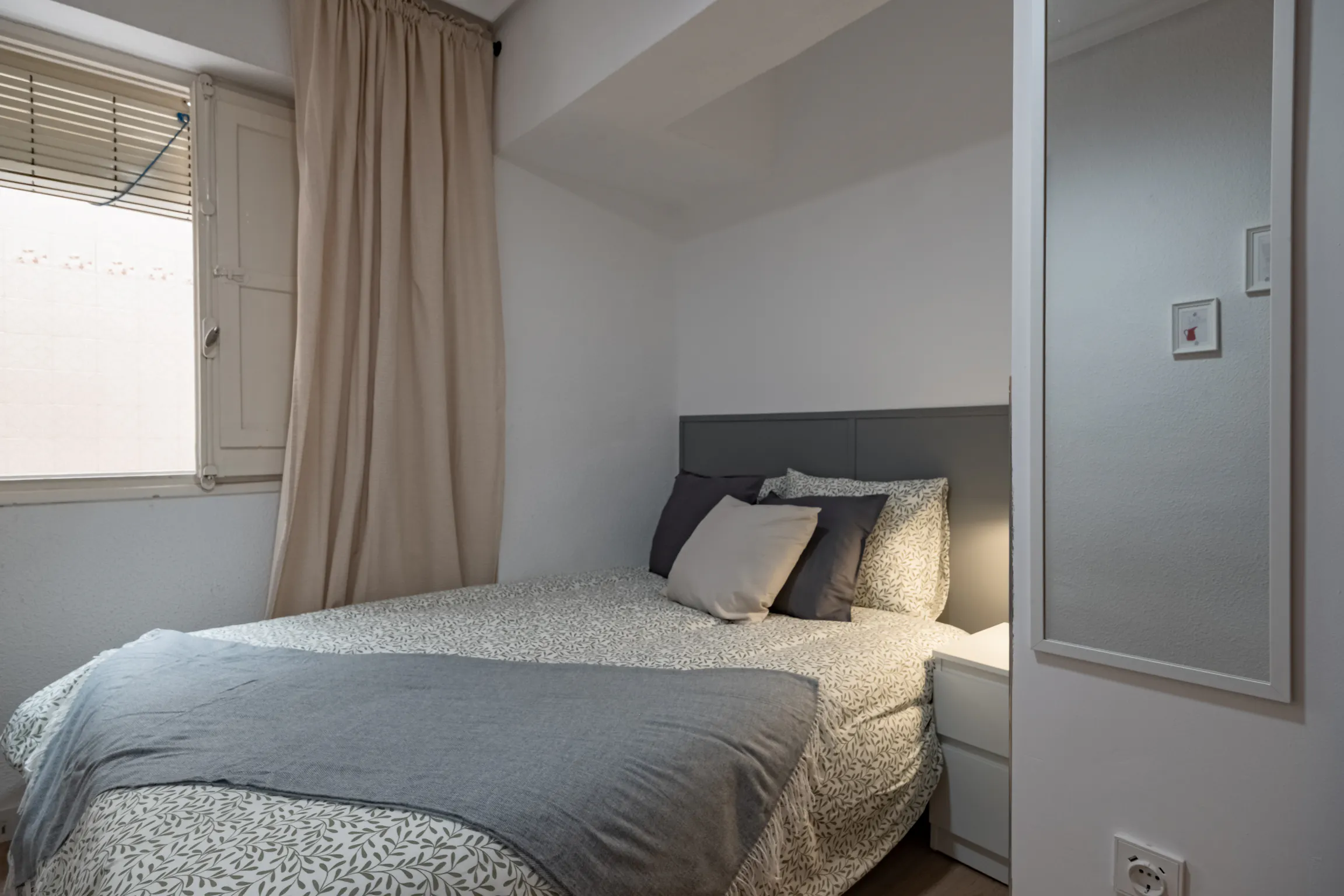 Private room in Carrer Inmaculada del Pla, Alicante (1734447) ROOM 2