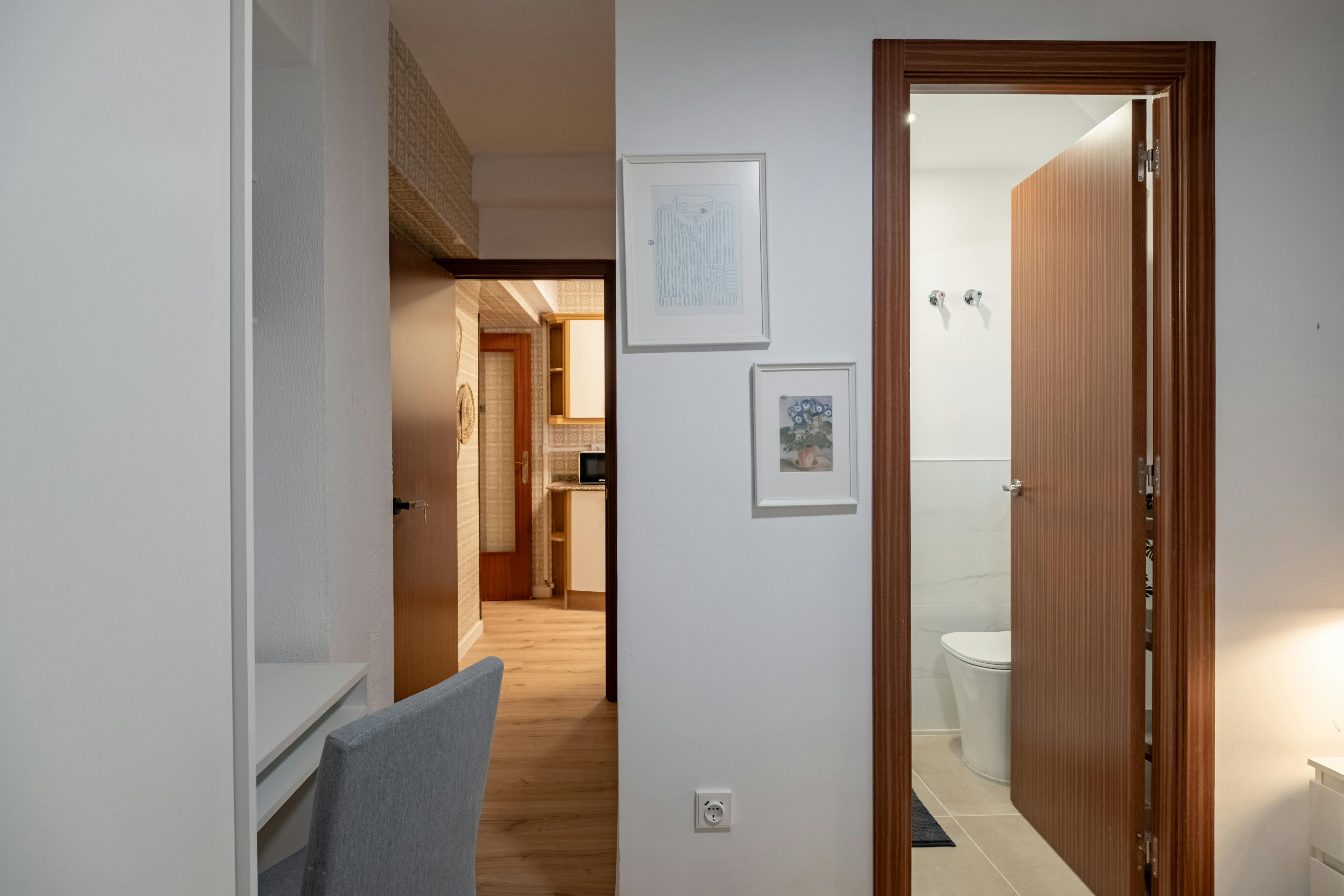 Private room in Carrer Inmaculada del Pla, Alicante (1734451) room image 1