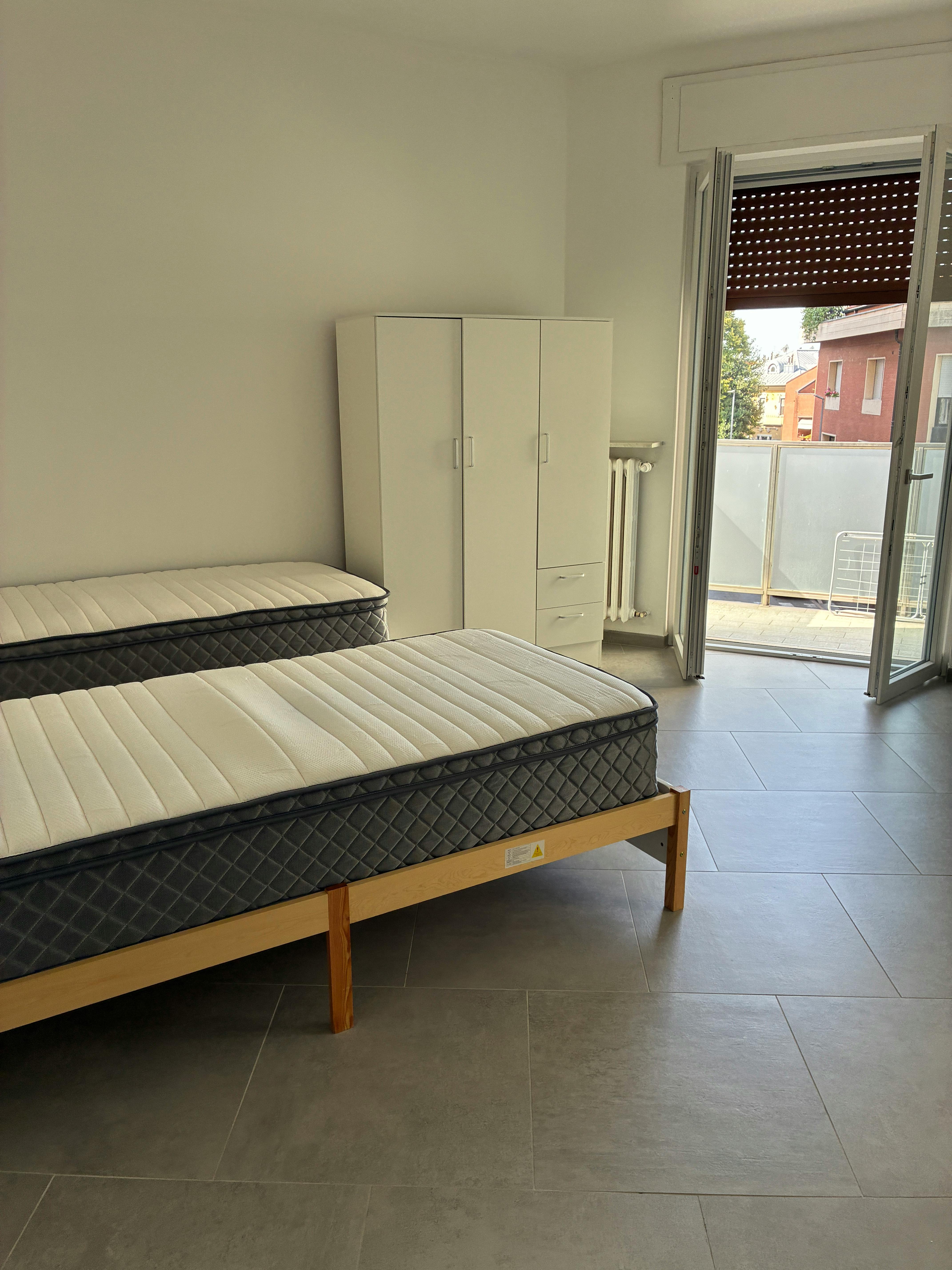Stanza privata in affitto a 415 € al mese a Novara, Viale Roma