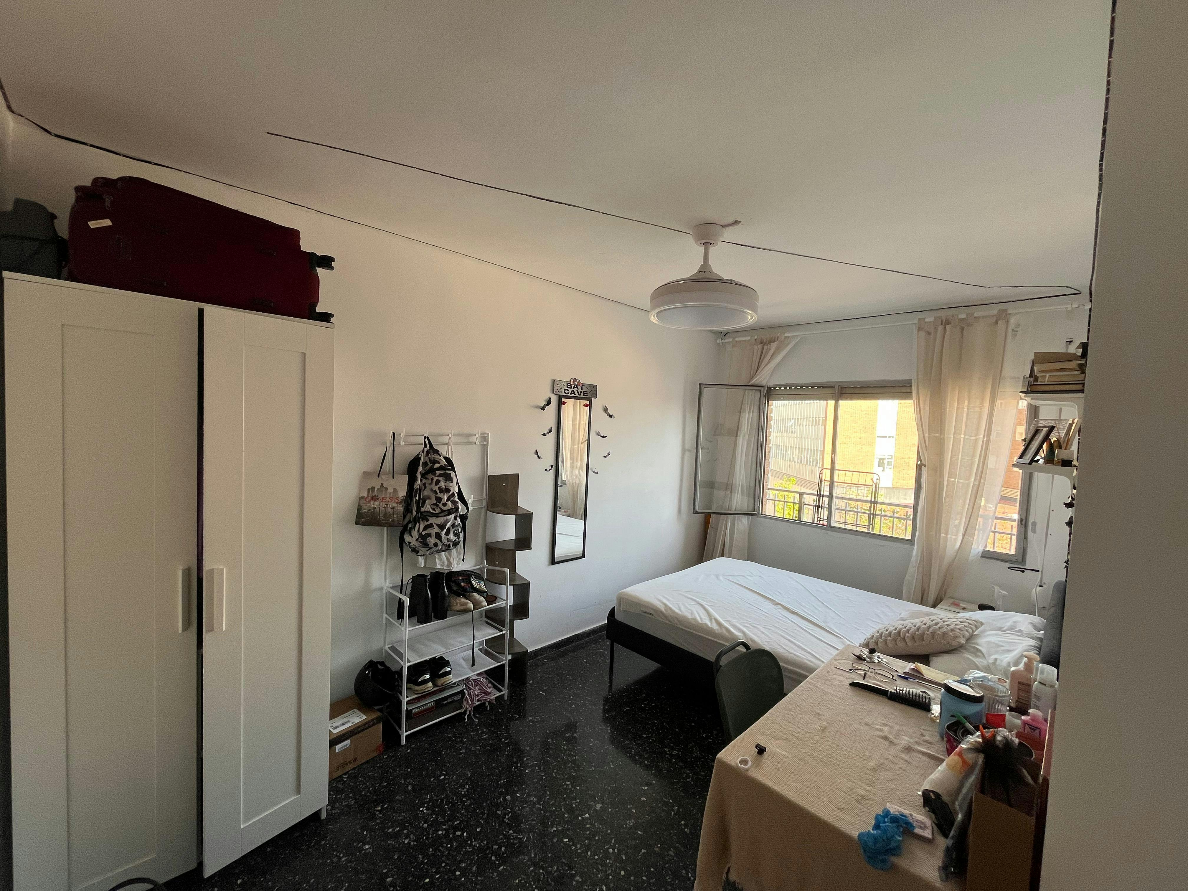 Private room in Carrer de Juan de Garay, Valencia (1734494) room image 1