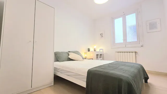 Private room in Calle de Trafalgar, Madrid (1734498) room image 1