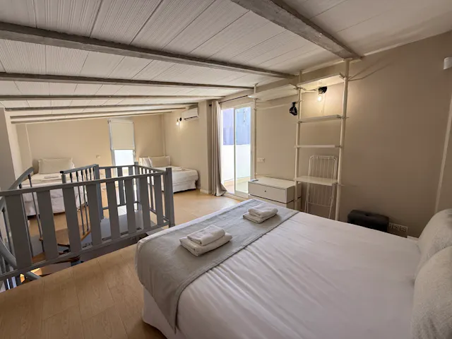 4-Bedroom Apartment in Carrer de Balmes, Valencia (1734529) room image 10