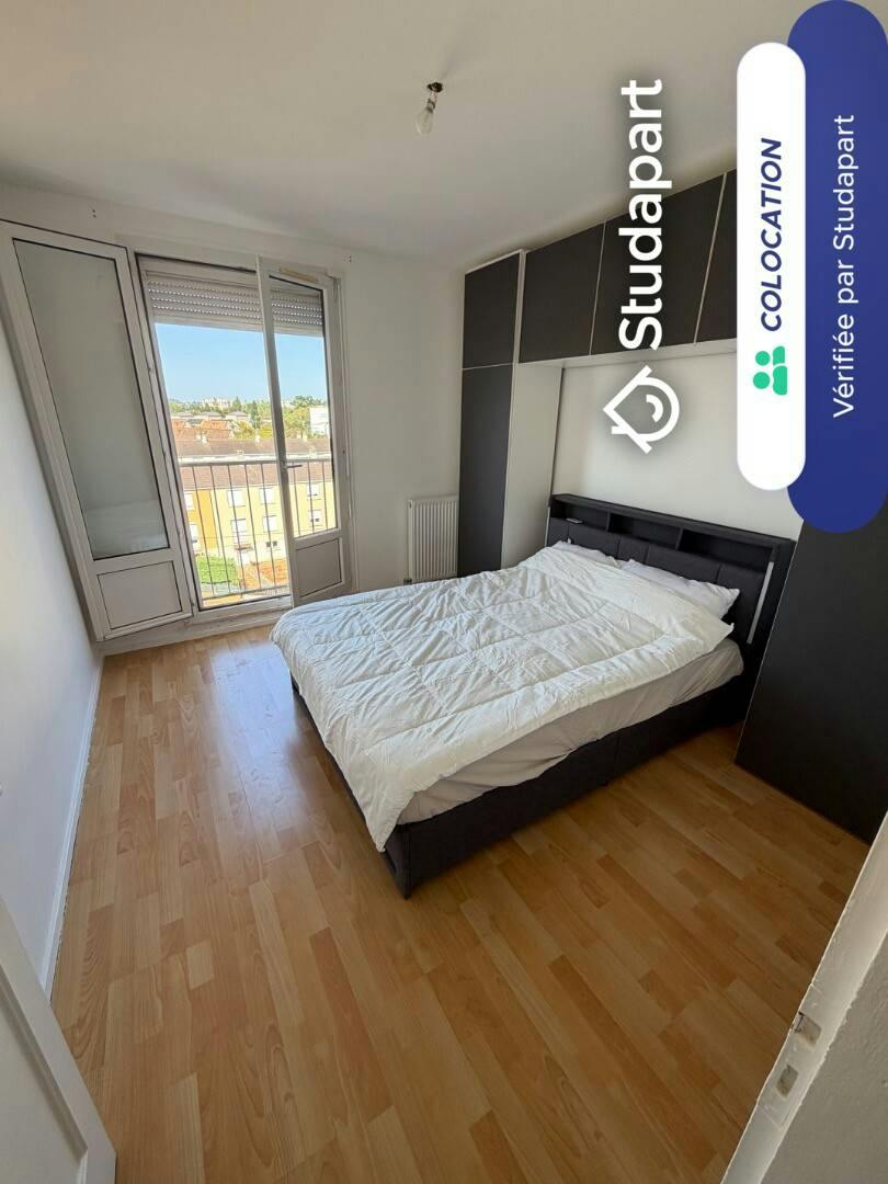 Quarto privado para alugar por € 420 por mês em Le Mans, Rue d'Arromanches