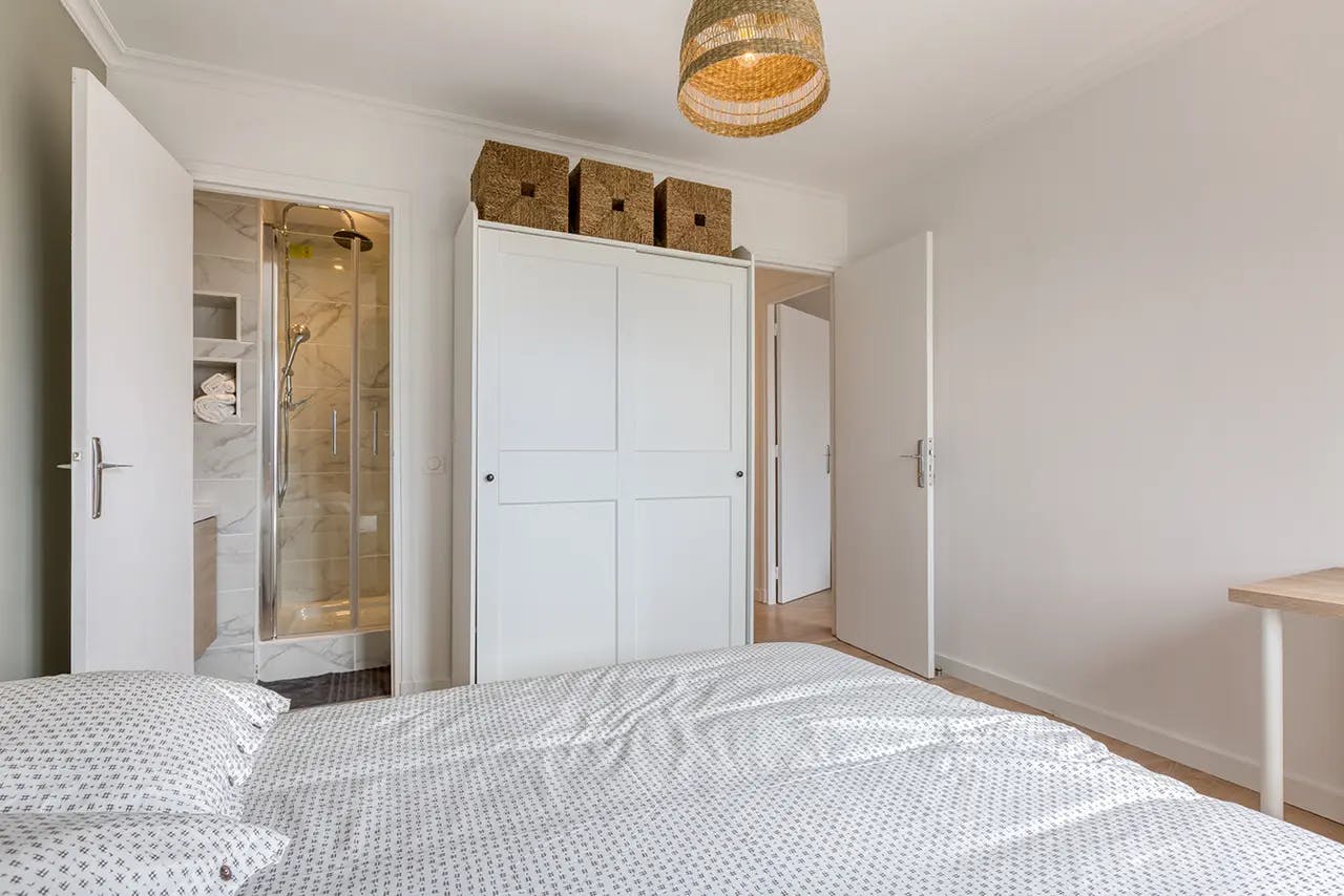 Private room in Rue de Douai, Lille (1734631) room image 1