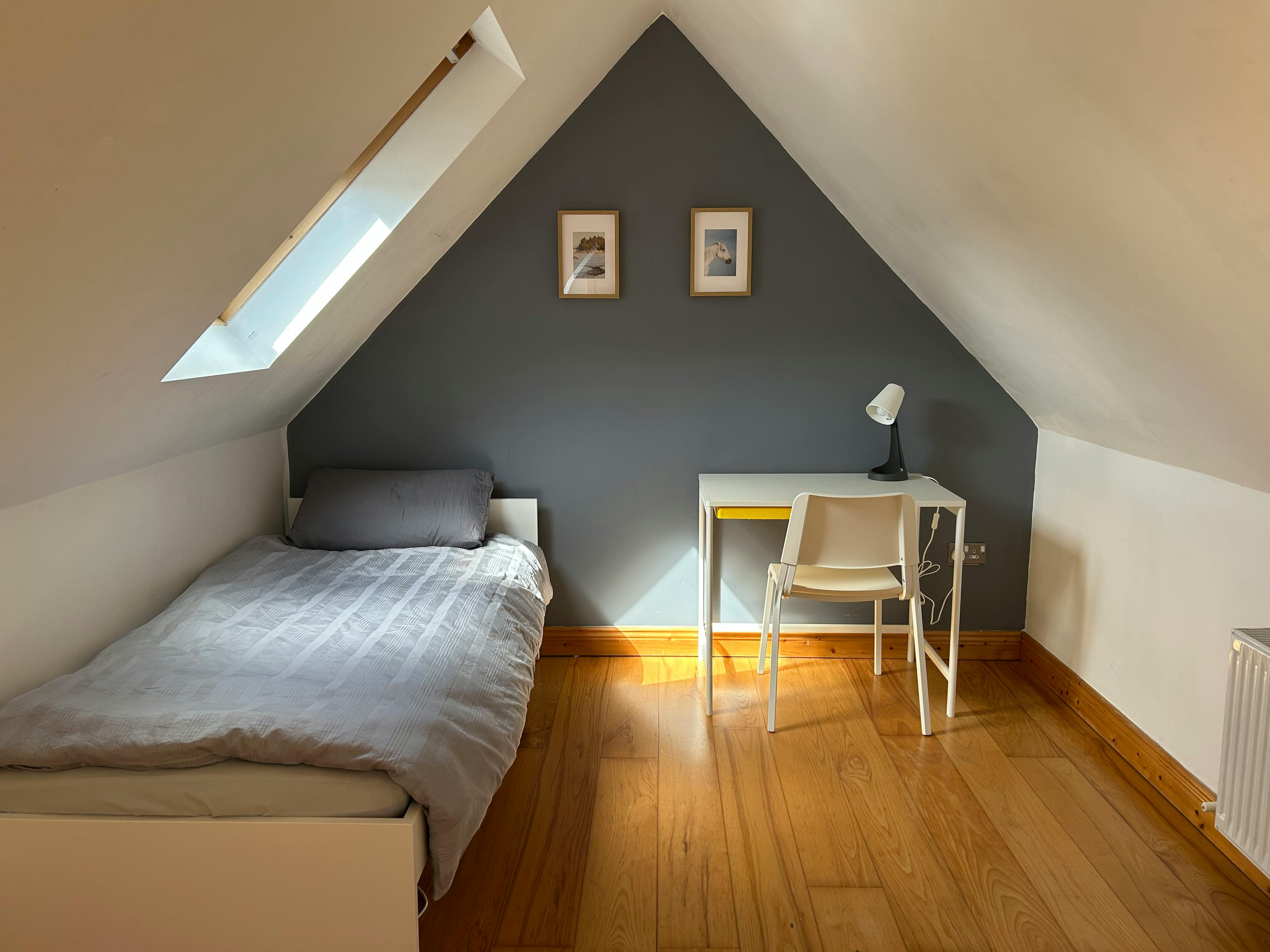 Quarto privado para alugar por € 1.200 por mês em Dublin, Albert College Grove