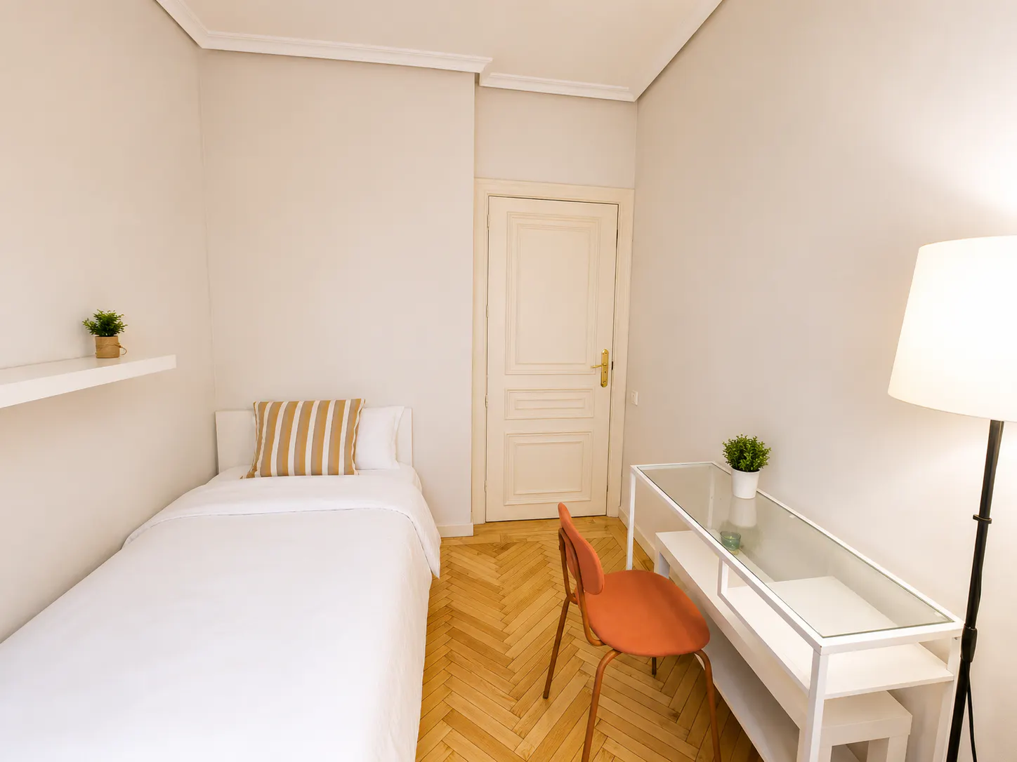 Private room in Cuesta de San Vicente, Madrid (1734667) ROOM 2