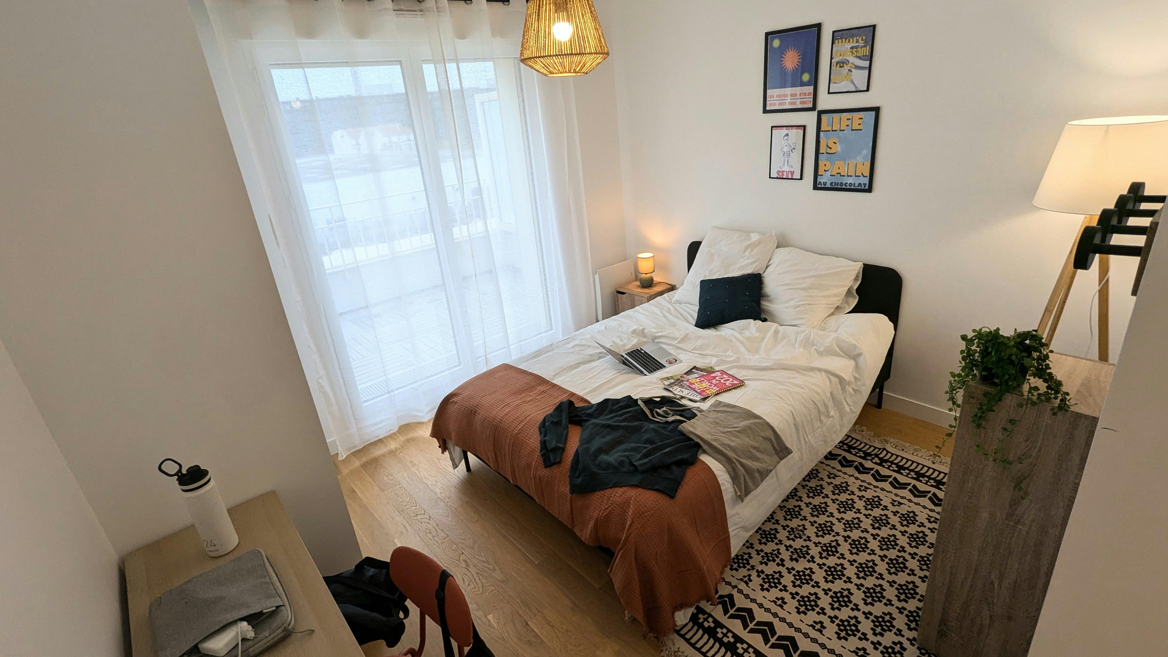 Private room in Rue Petit, Clichy (1734687) room image 1