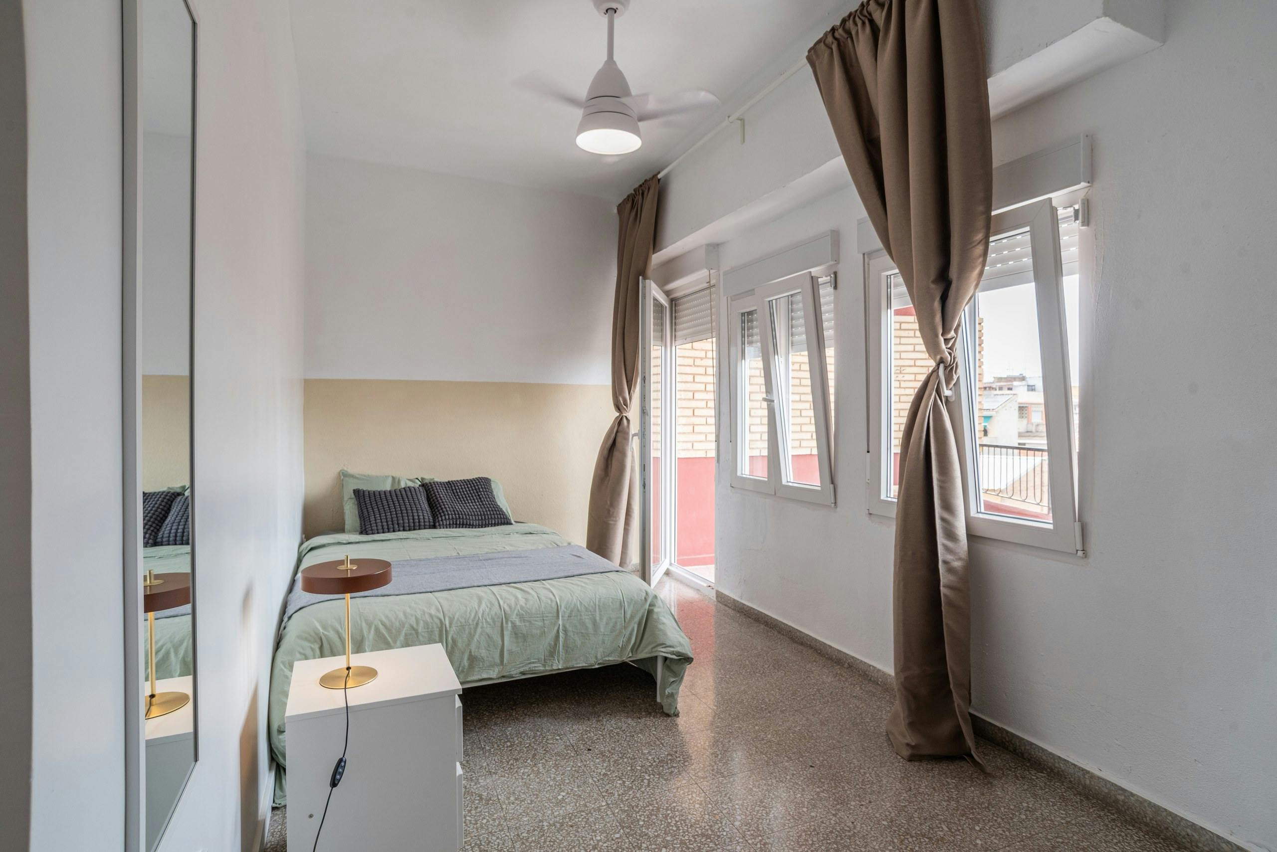 Private room for rent for €365 per month in Ribarroja del Turia, Carretera de Vilamarxant