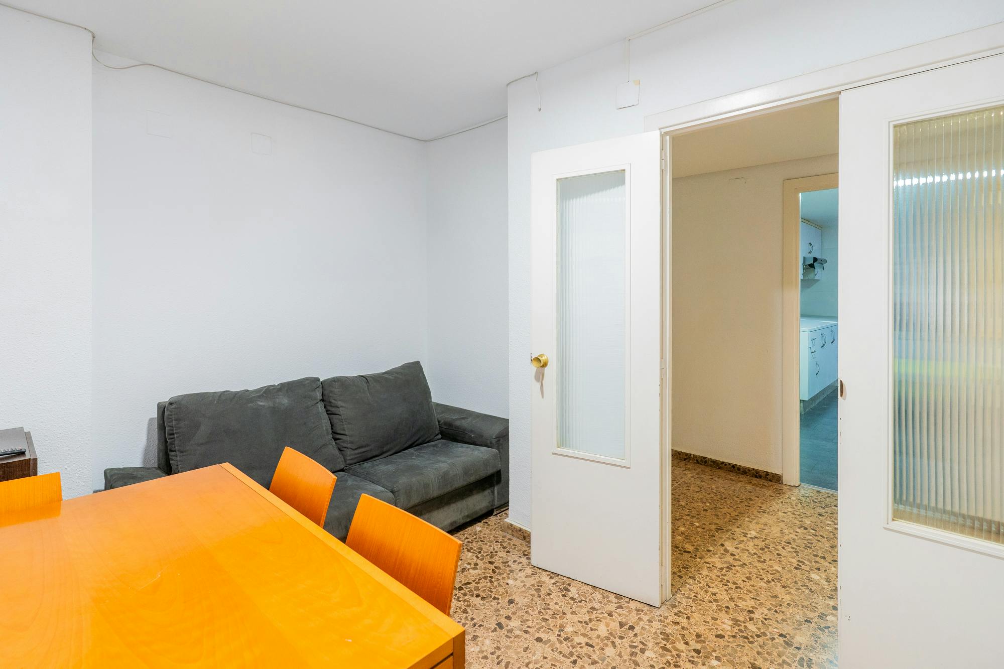 5-Bedroom Apartment in Carrer de la Pianista Empar Iturbi, Valencia (1734722) room image 8