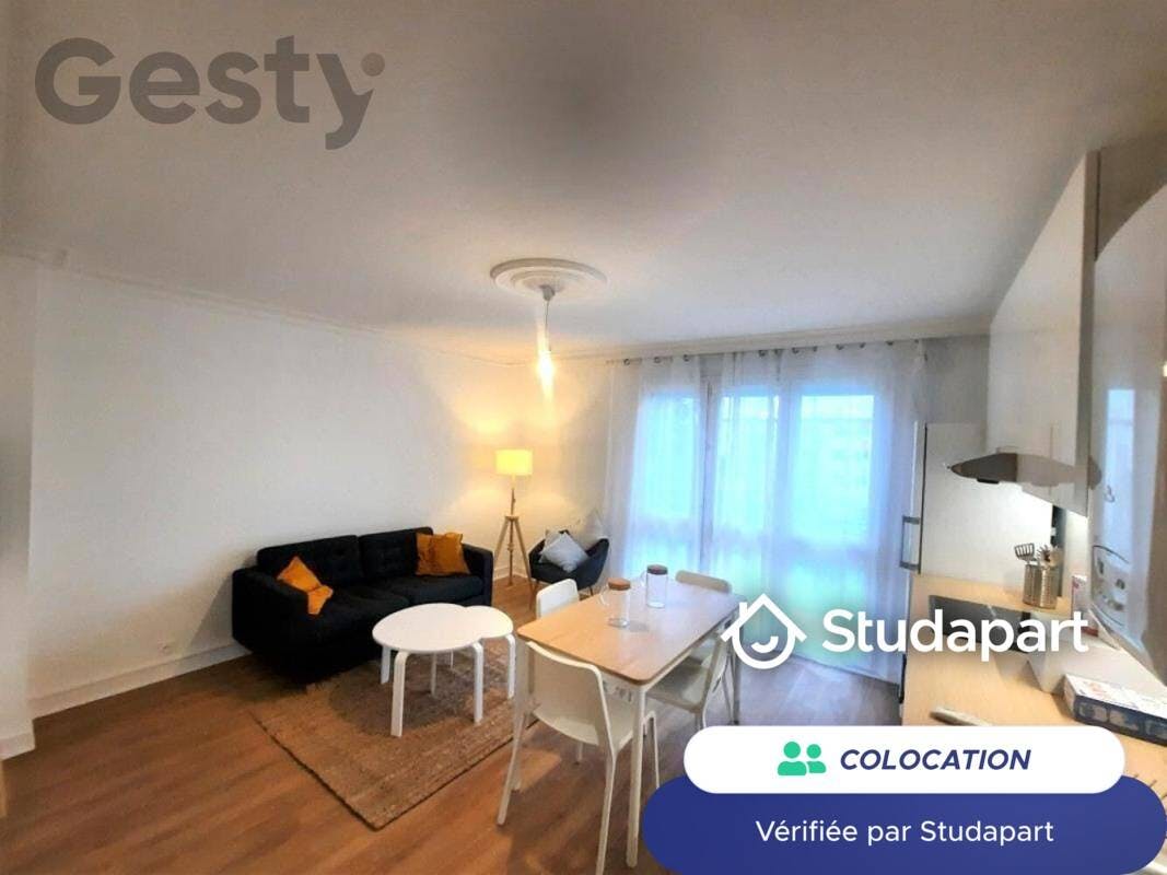 Private room for rent on Rue Hector Berlioz, Nantes - Vue 4