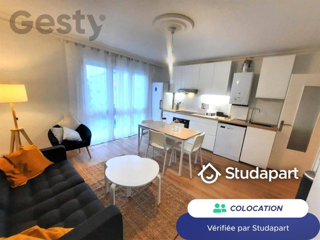 Private room for rent on Rue Hector Berlioz, Nantes - Vue 5