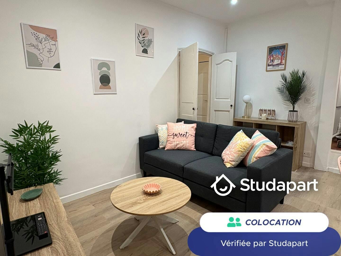 Private room for rent for €550 per month in Grasse, Rue de l'Oratoire