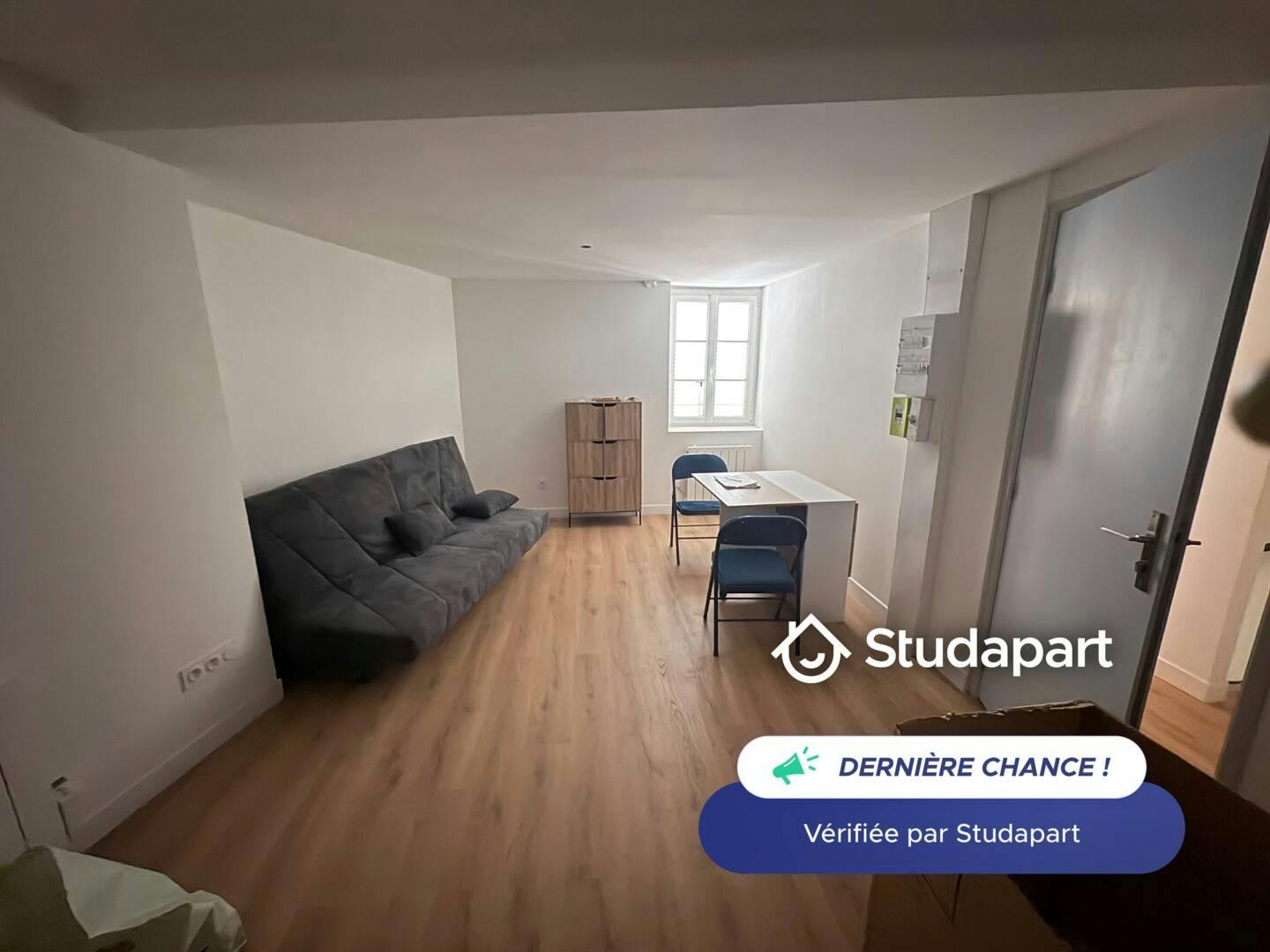 Apartamento para alugar por € 520 por mês em Chamalières, Place du Champgil