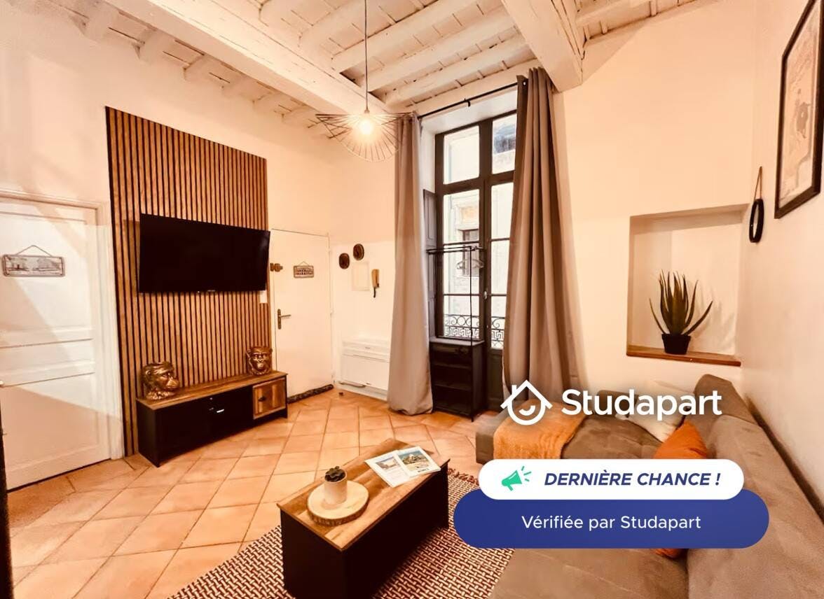 Appartement à louer pour 650 €/mois à Nîmes, Rue Fresque
