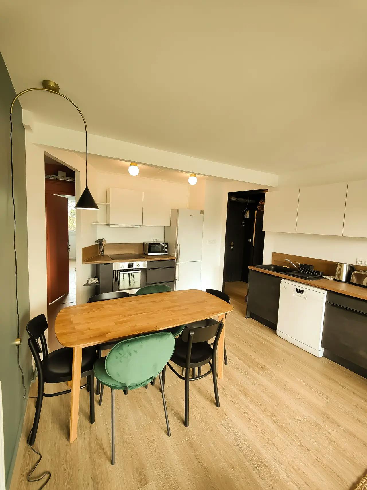 Private room in Rue des Violettes, Mérignac (1734892) room image 1