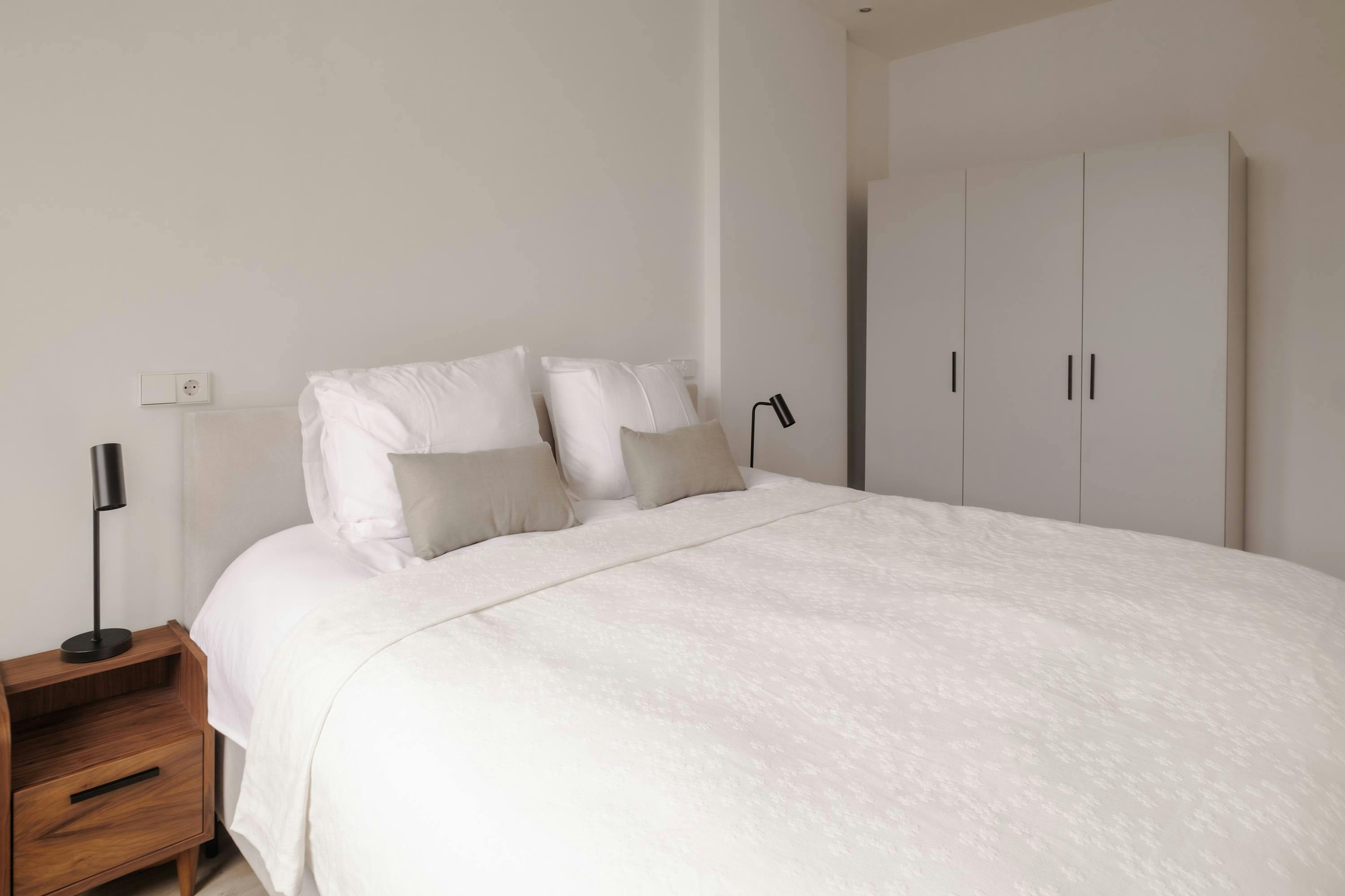 4-Bedroom Apartment in Burgemeester Meineszlaan, Rotterdam (1734962) ROOM 2